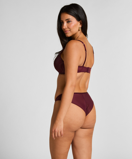 Hollie cheekini, Lilla