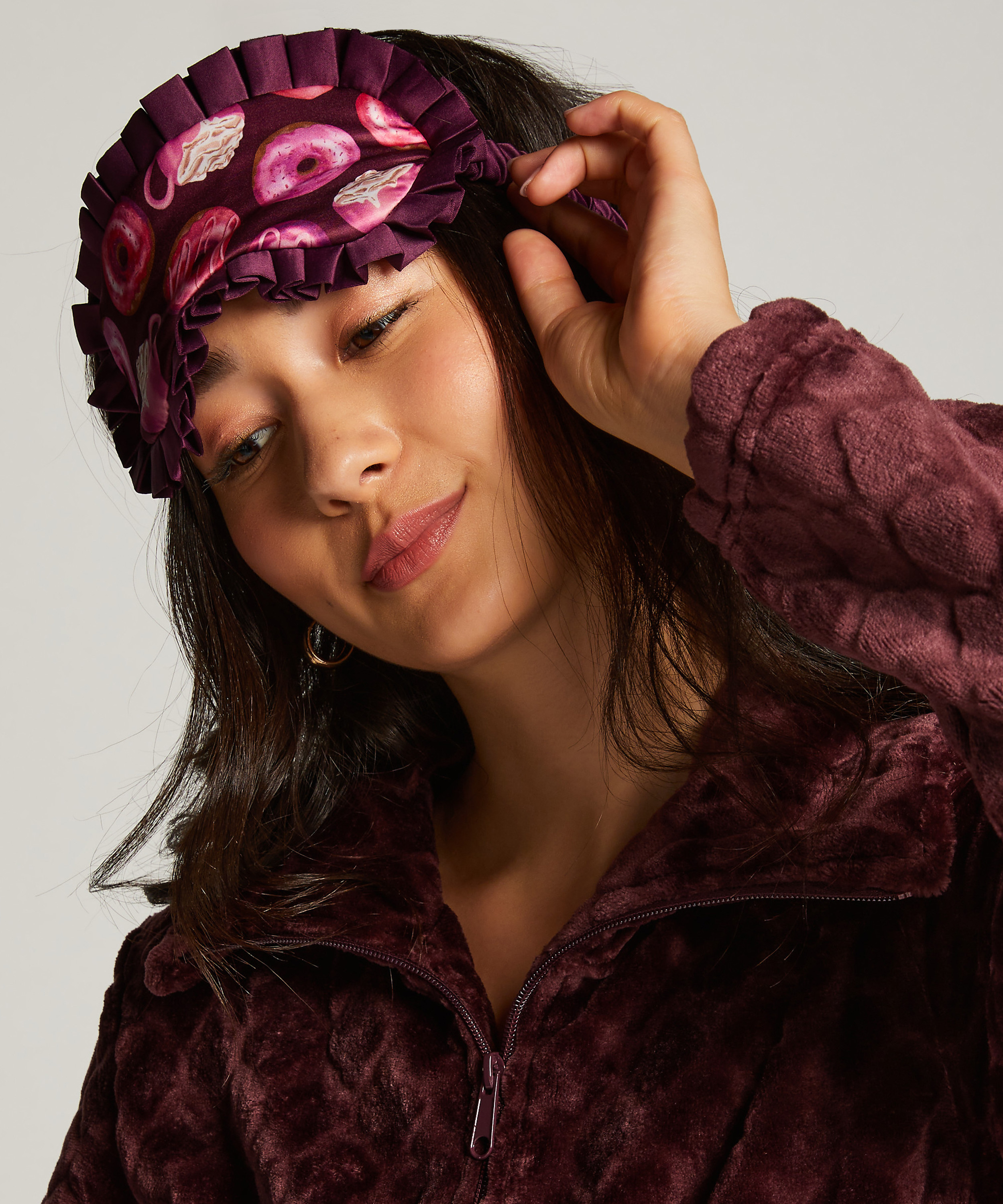 Sovemaske, Lilla, main