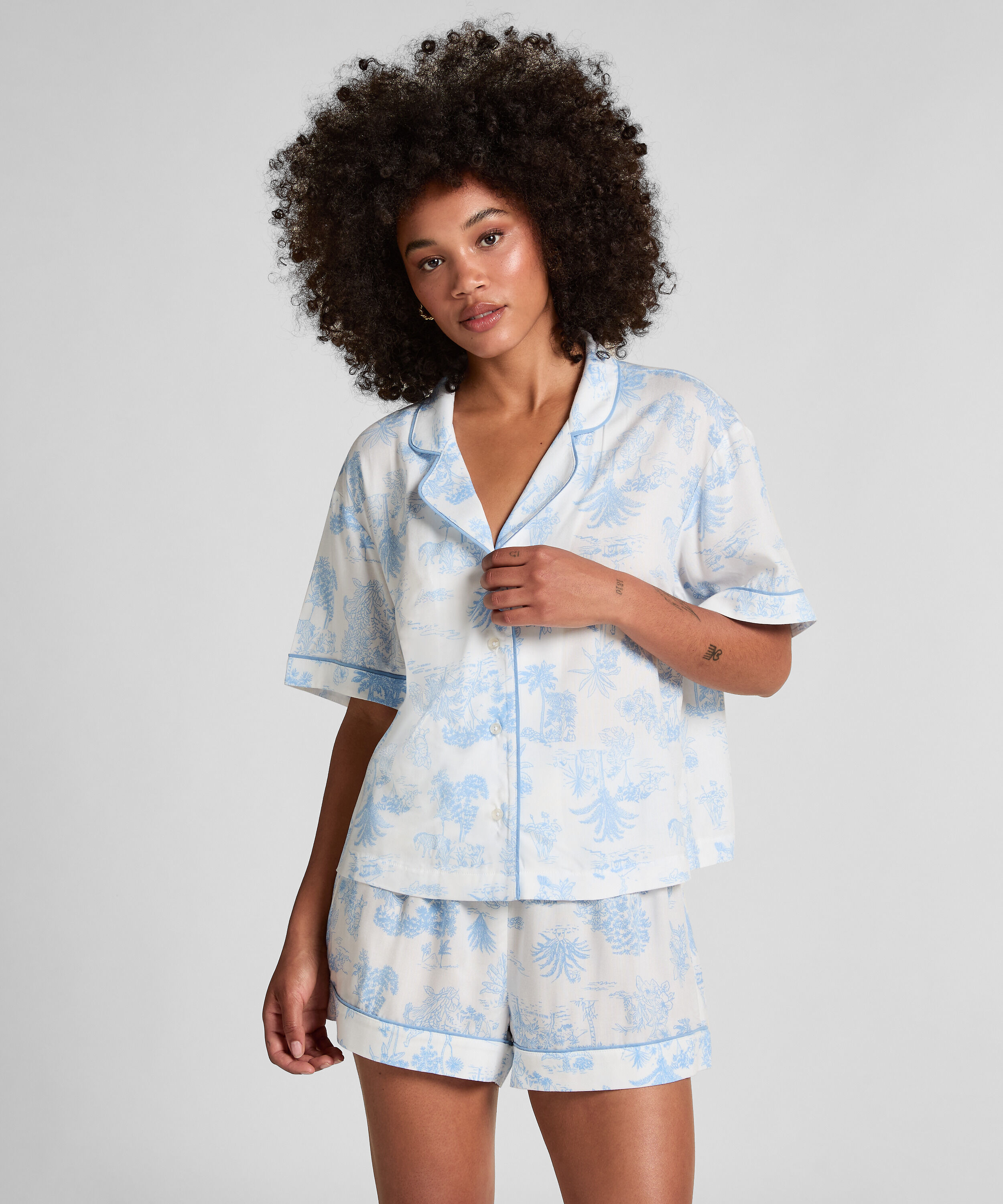 Vævet jakke med korte ærmer