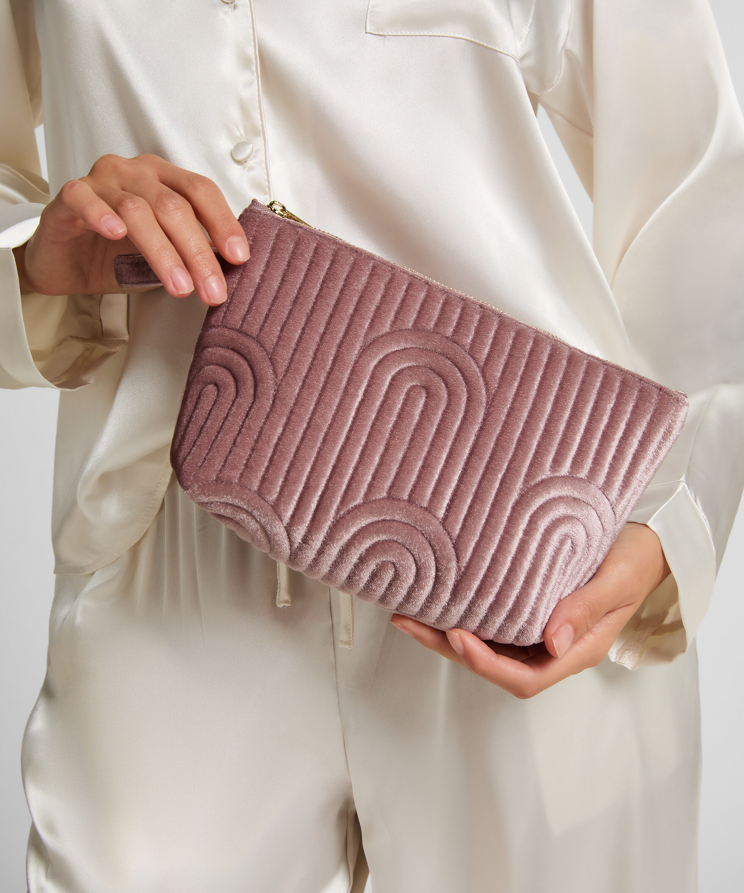 Lille makeuptaske i velour, Lilla