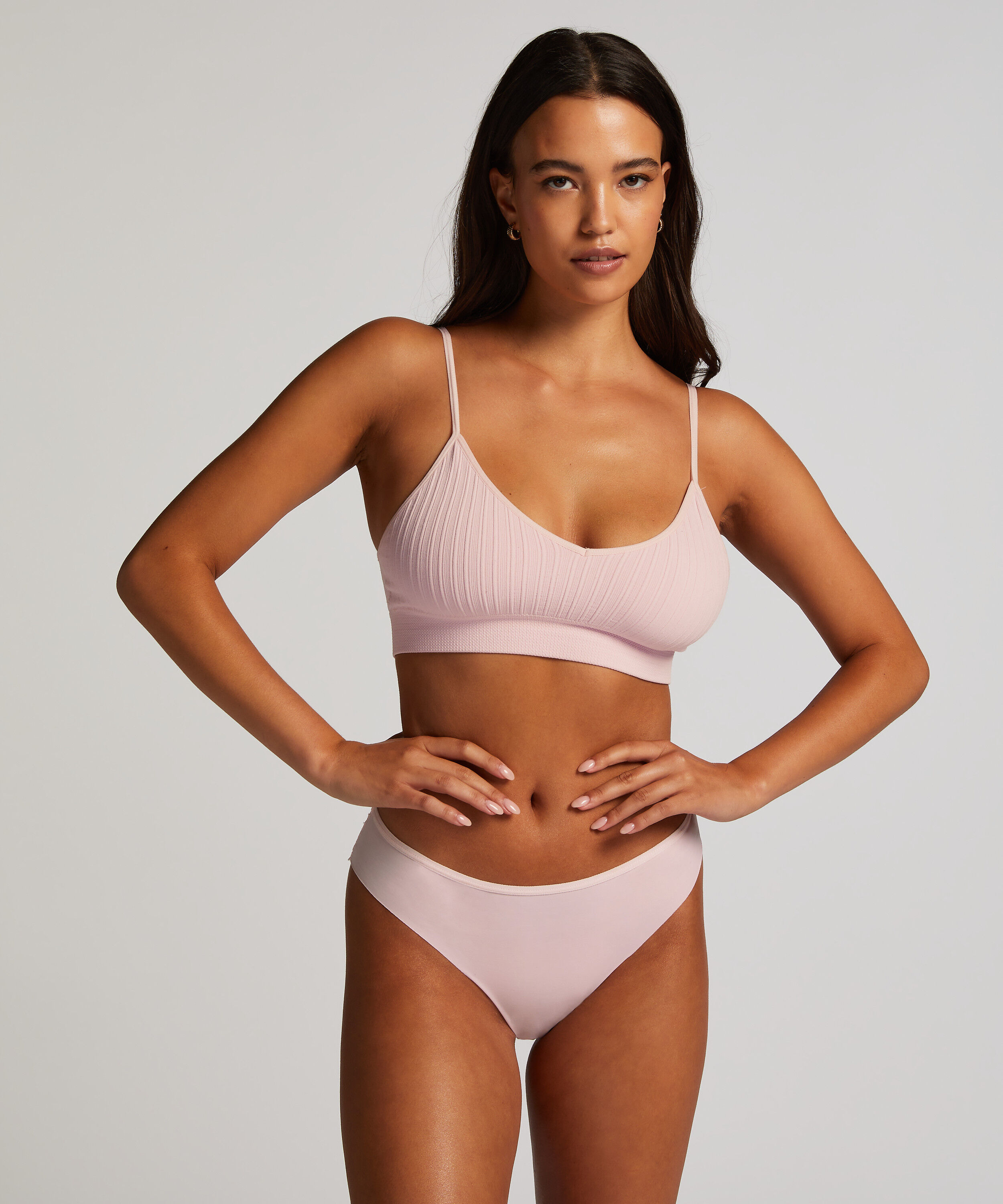 Usynlig brasiliansk trusse Lace Back, Lyserød