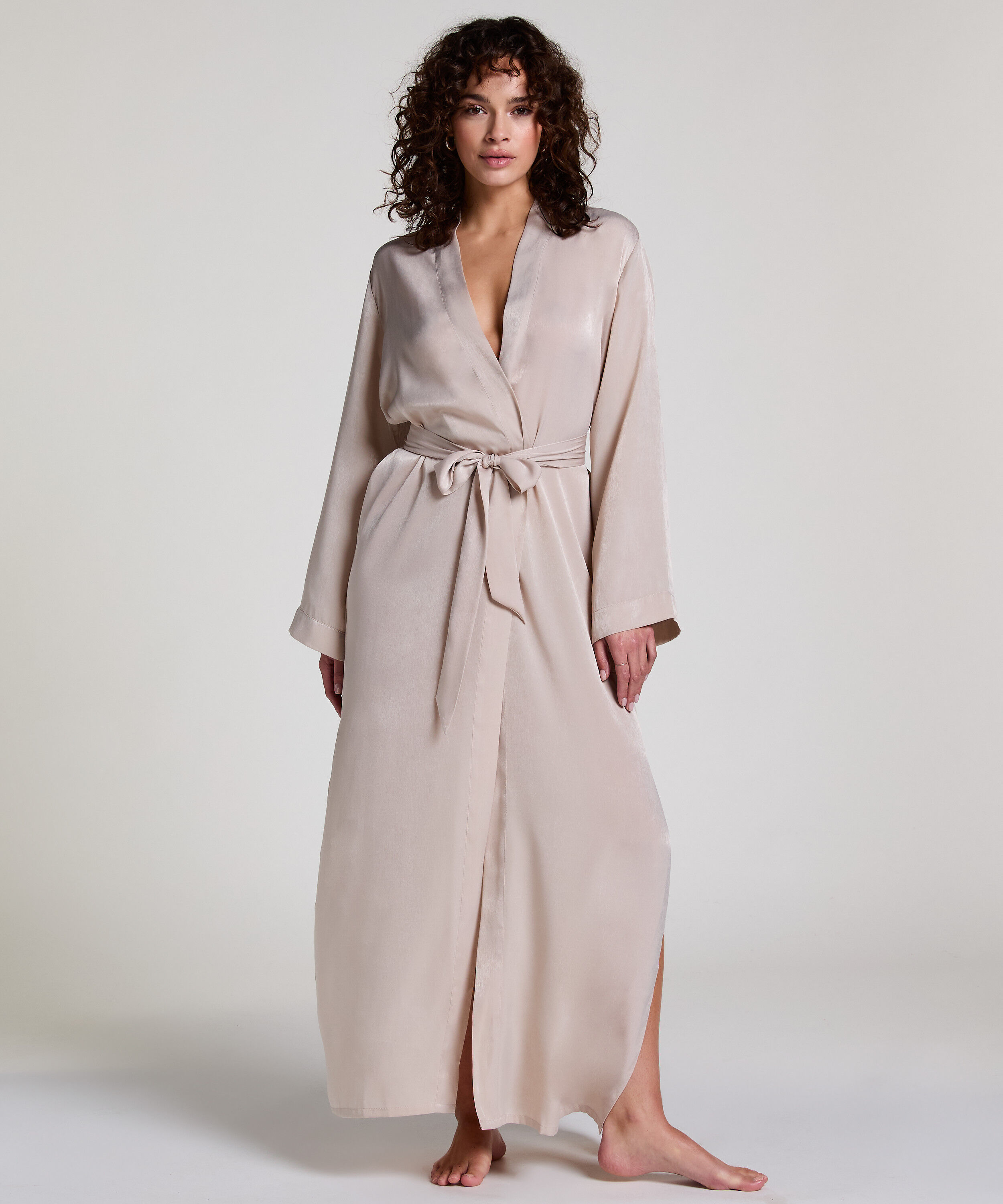 Satin kimono, Beige
