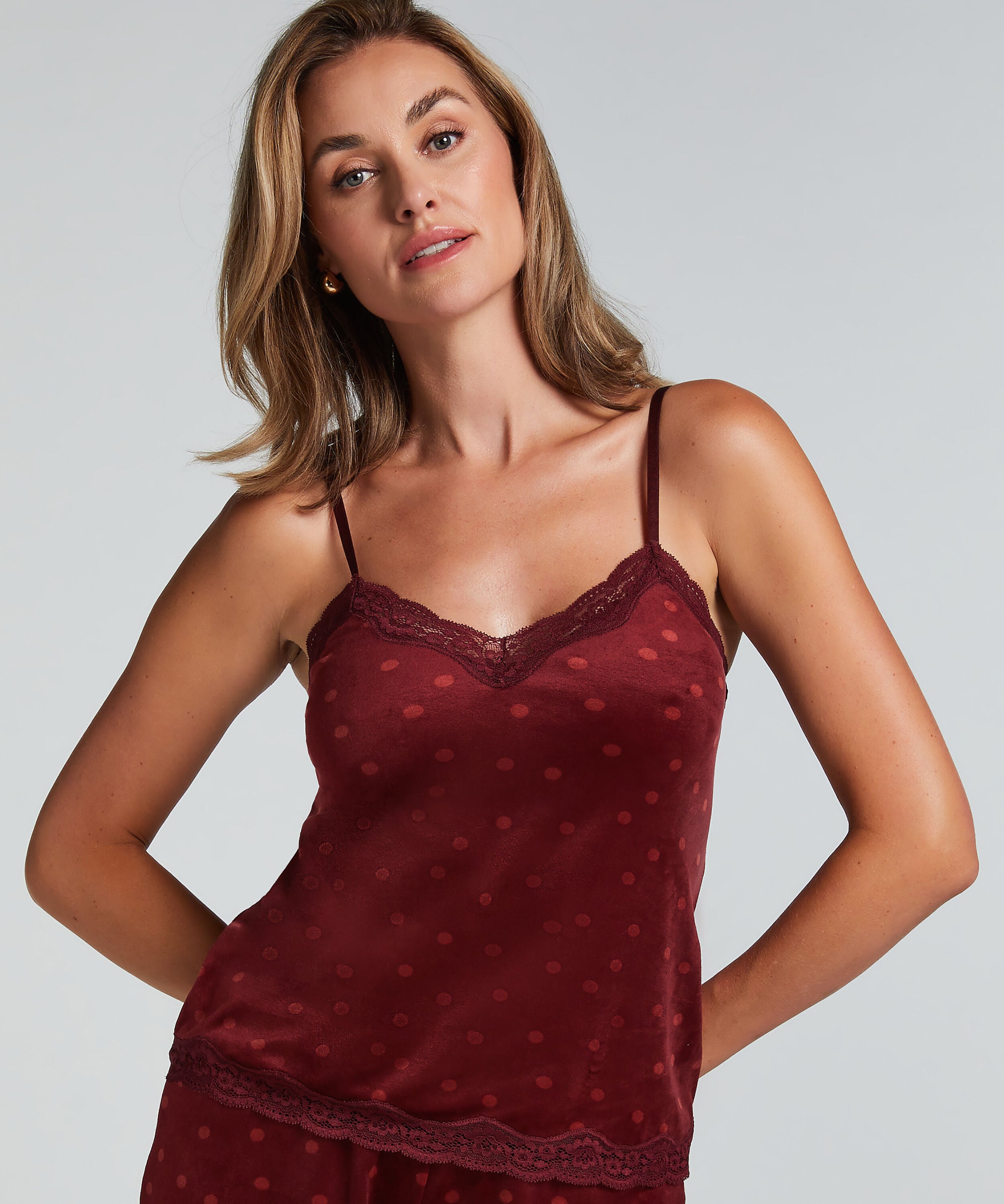 Pyjamstop med stropper Velour Scallop Lace, Lilla