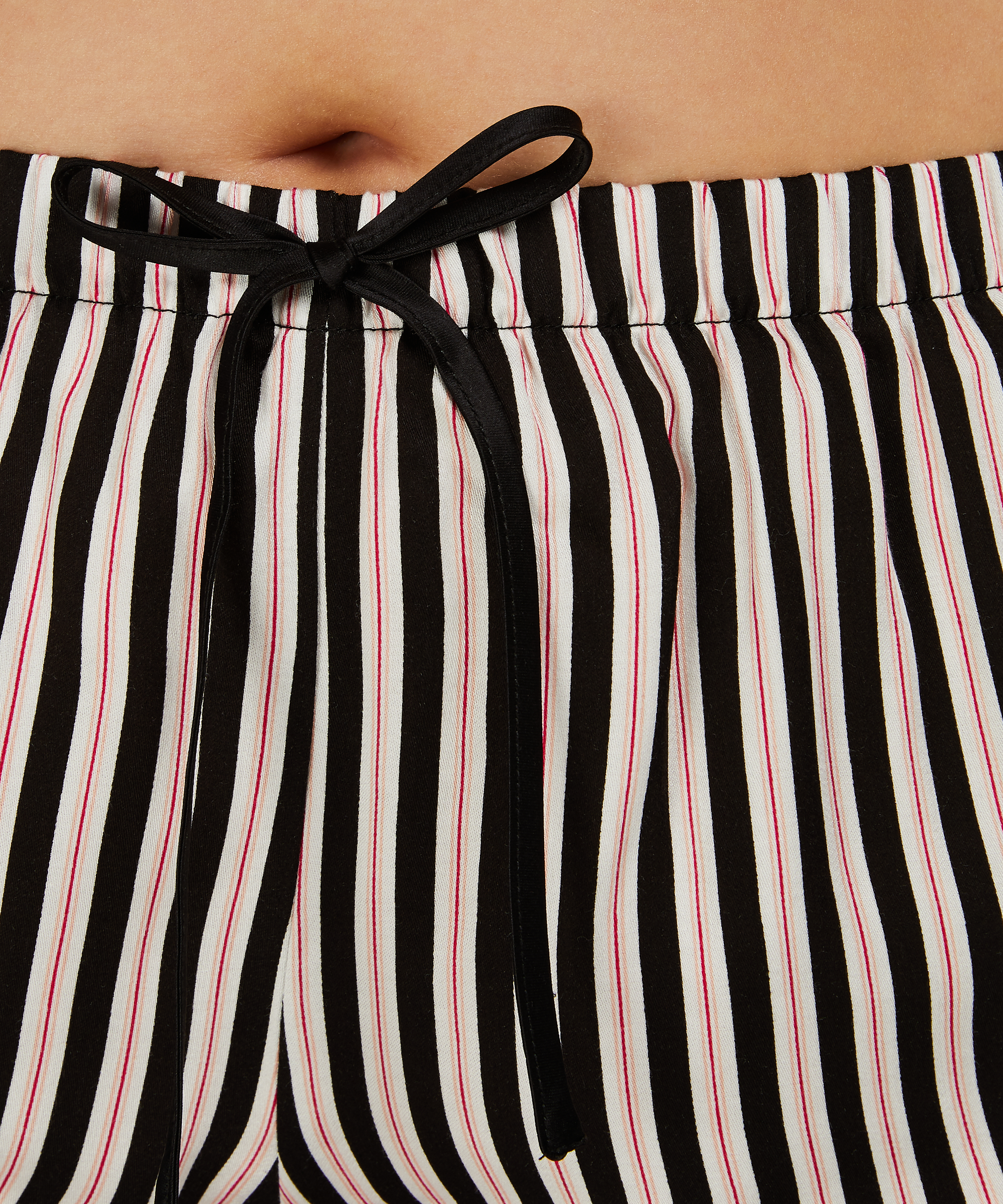 Shorts v&aelig;vet, sort, main