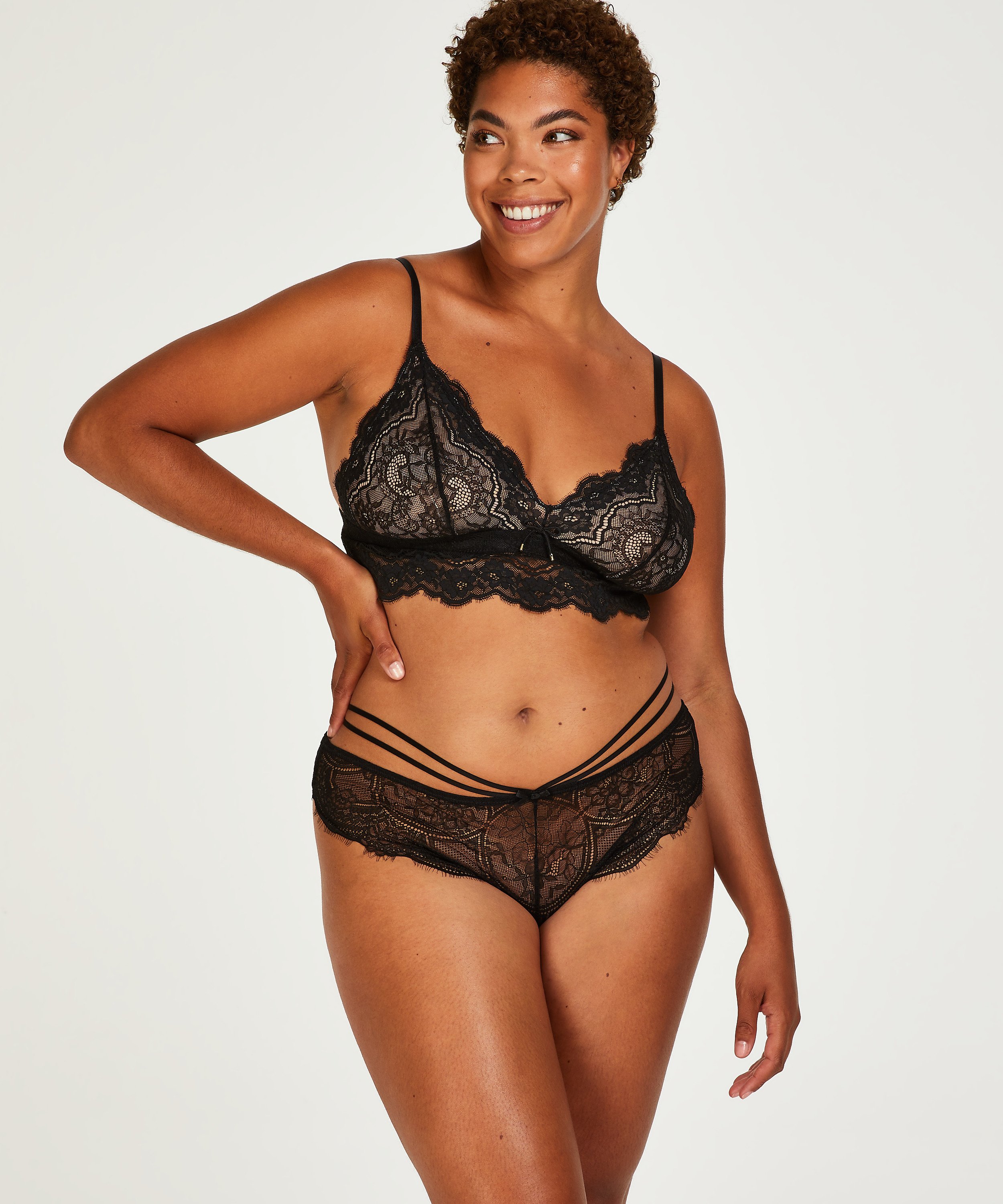 Brasiliansk trusse med høj udskæring Sian, sort, main