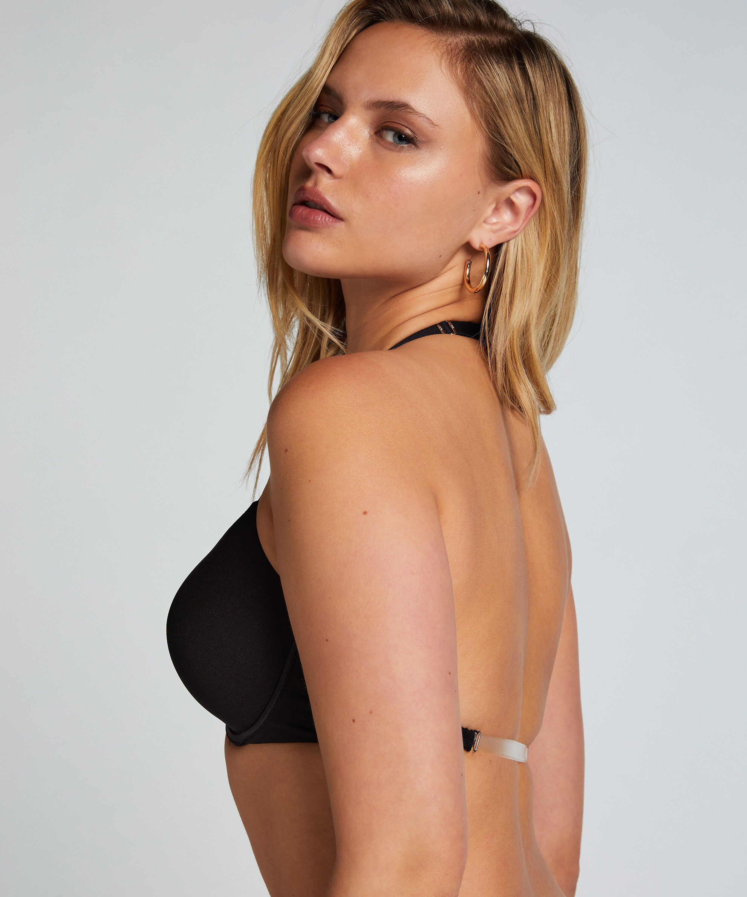 Formstøbt bøjle-bh Transparant Back Multiway, Sort Formstøbt bøjle-bh Transparant Back Multiway, Sort