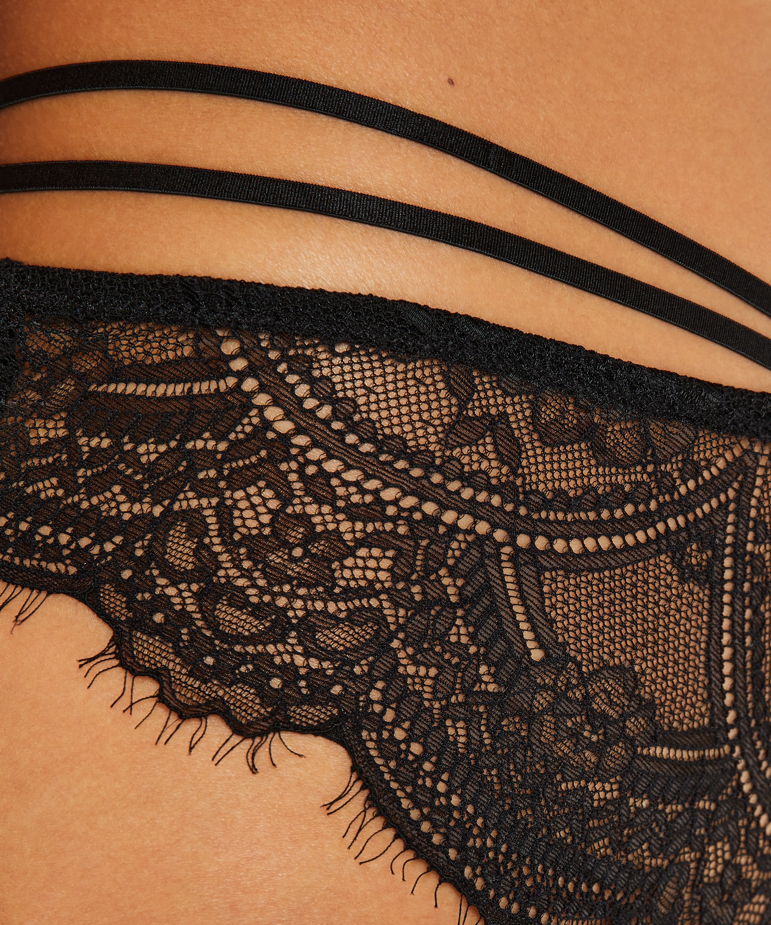 Brasiliansk trusse med høj udskæring Sian, sort, main