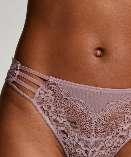 G-streng Briar, Lilla