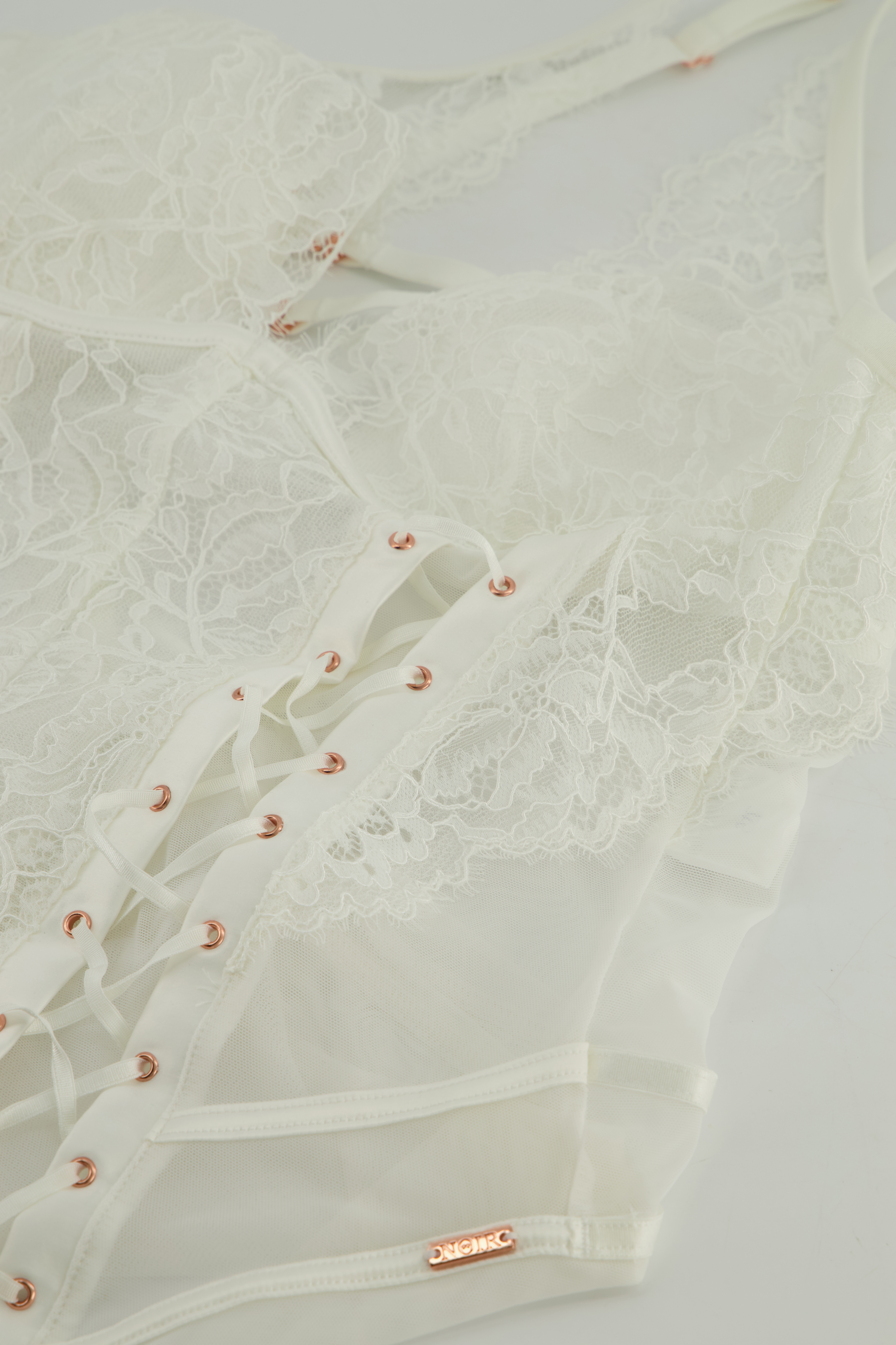 Body Daan, Hvid, main