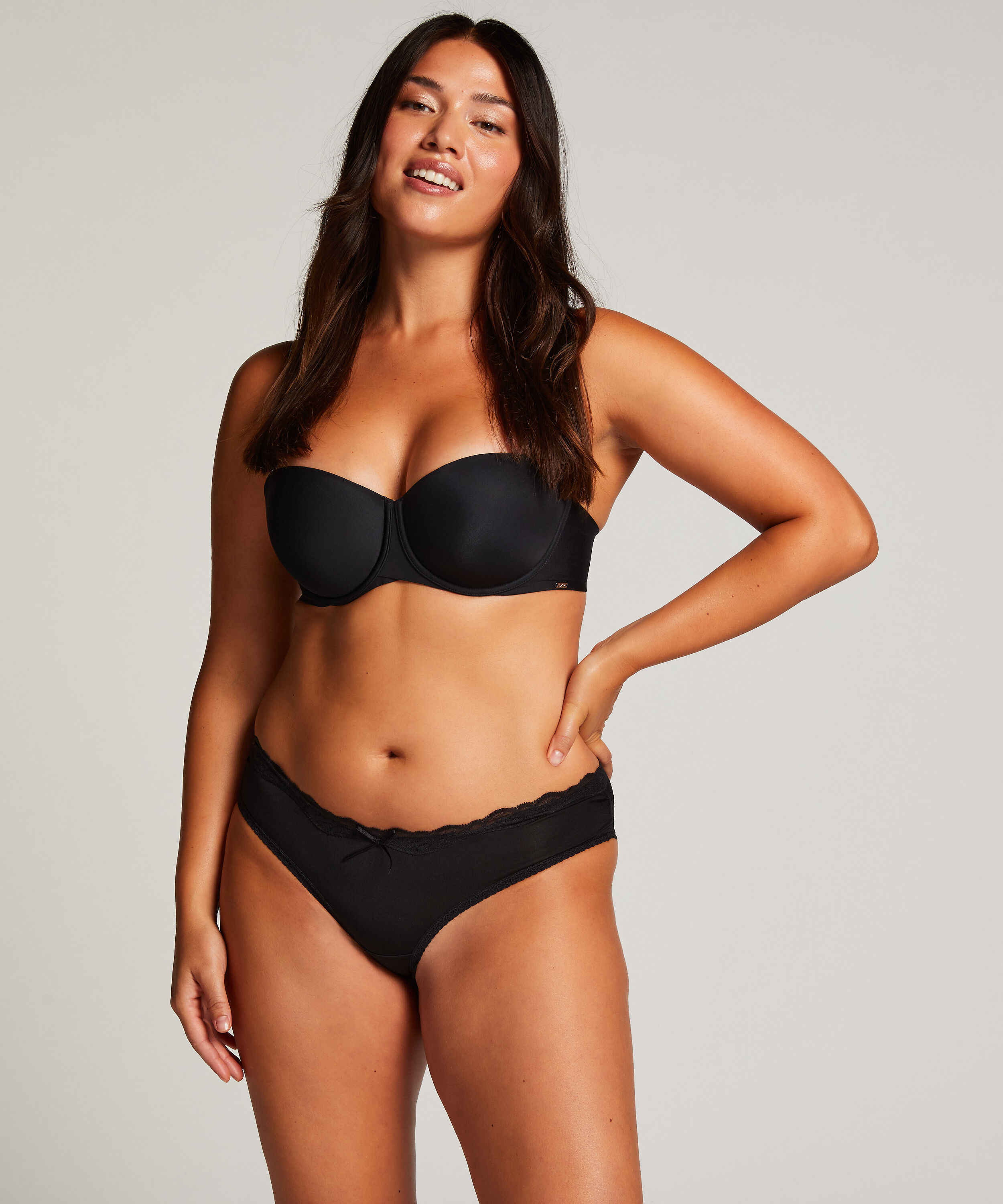 Brazilian micro, sort