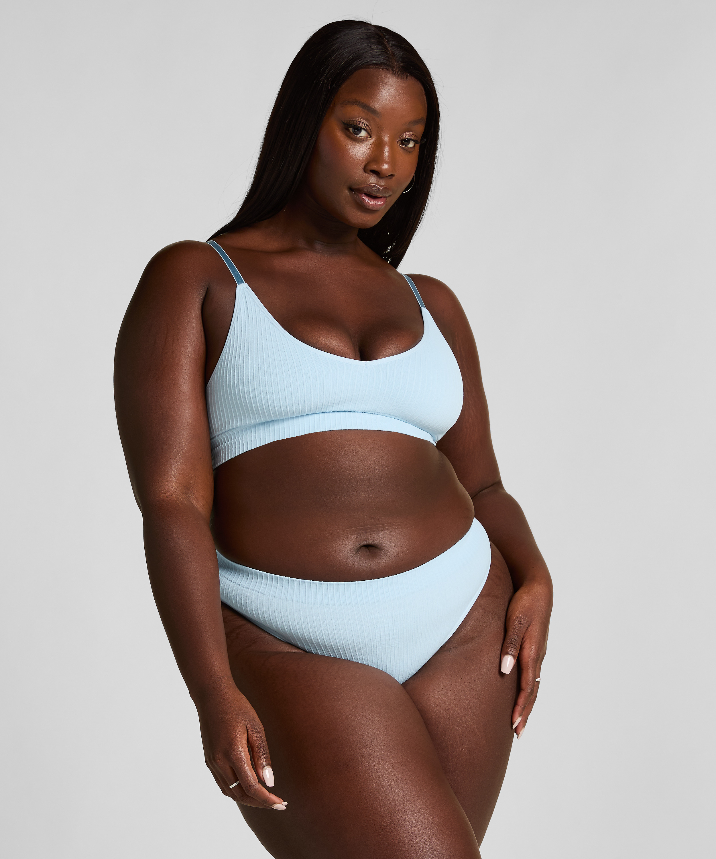 G-streng med h&oslash;j udsk&aelig;ring Dianne, Bl&aring;, main