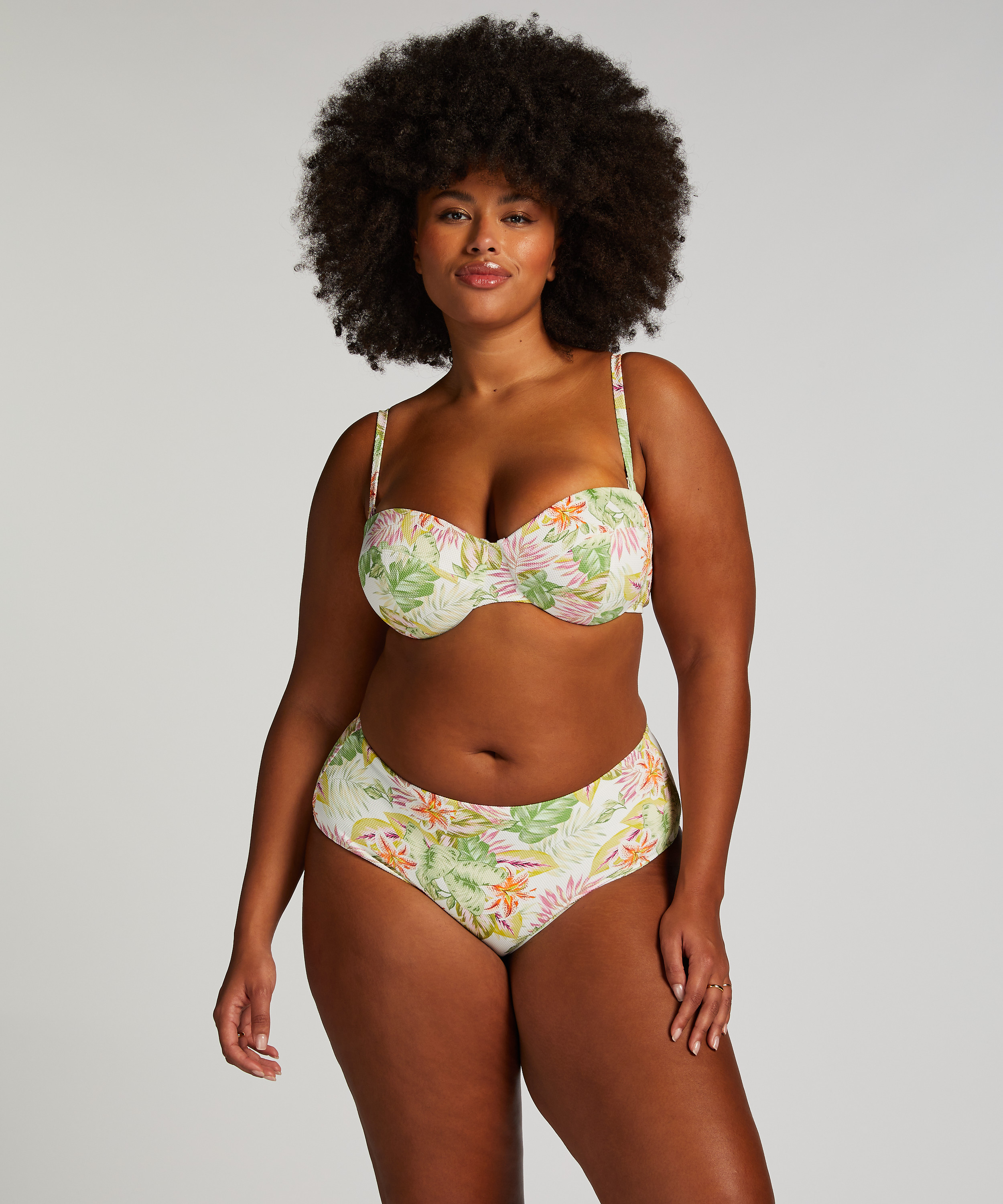 Bikinitop med pushup Tropics Størrelse A - E, hvid, main