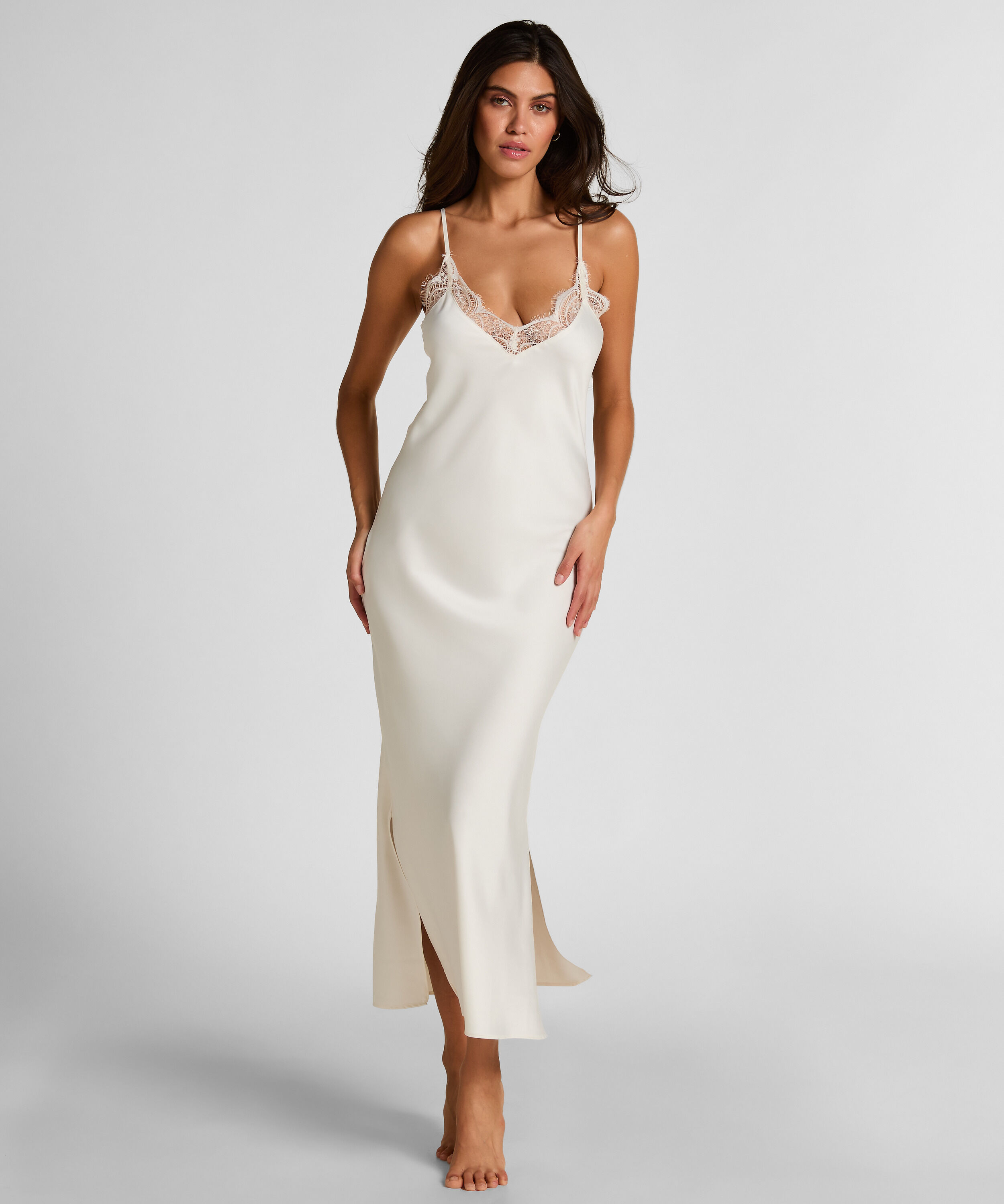Lang slipdress i satin, Hvid