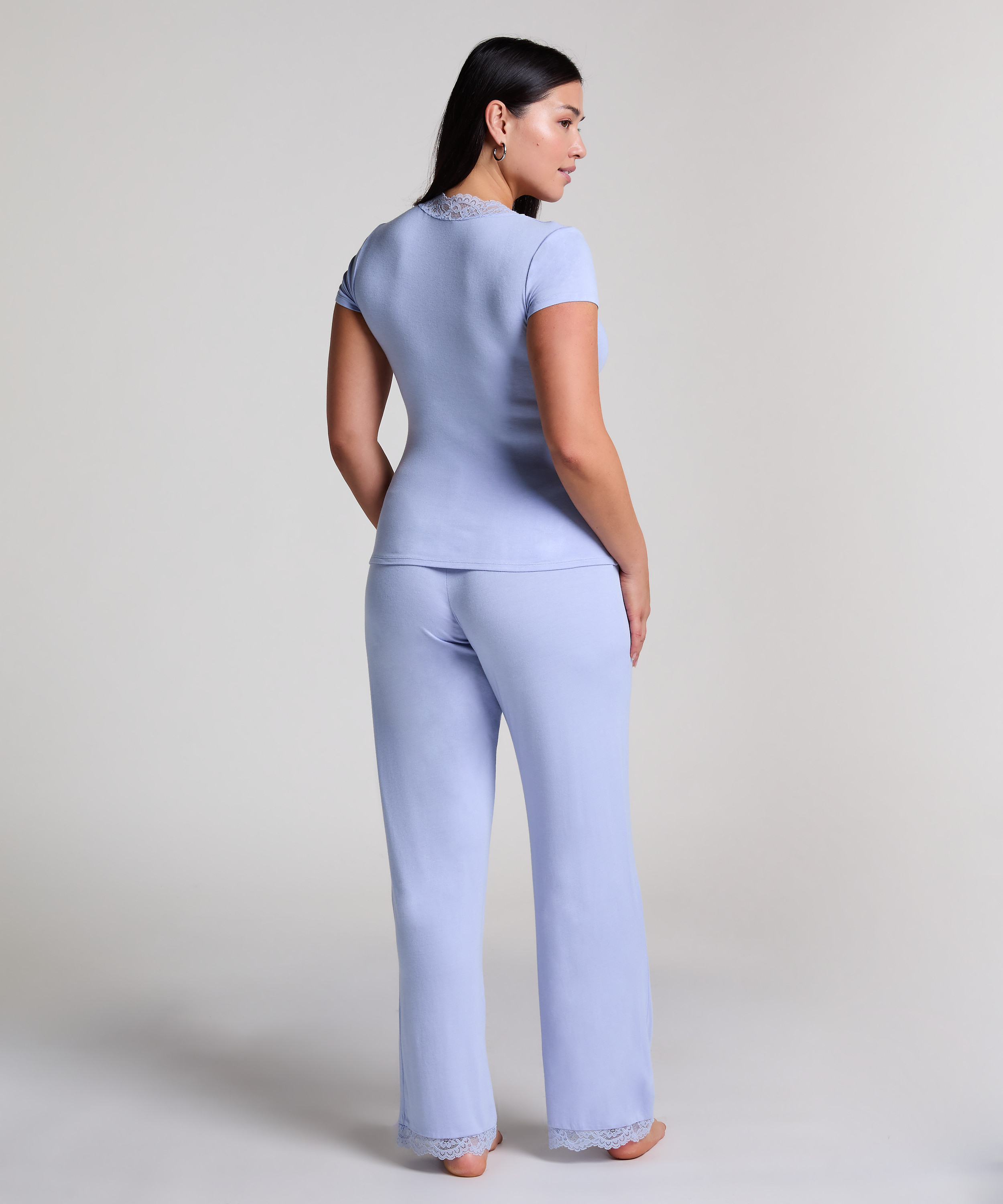 Pyjamass&aelig;t Nanna, Bl&aring;, main