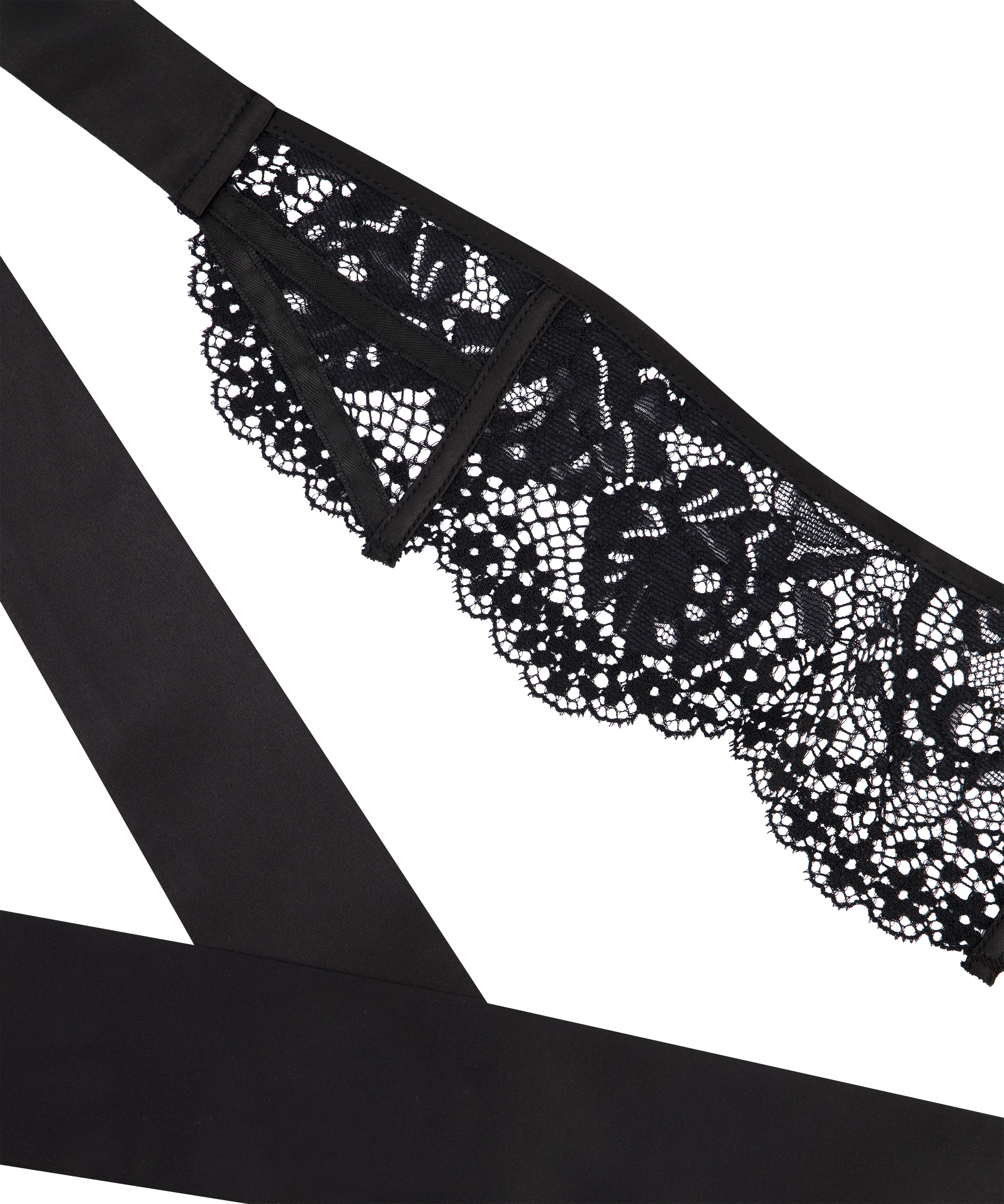 Private øjenbind, Sort, main