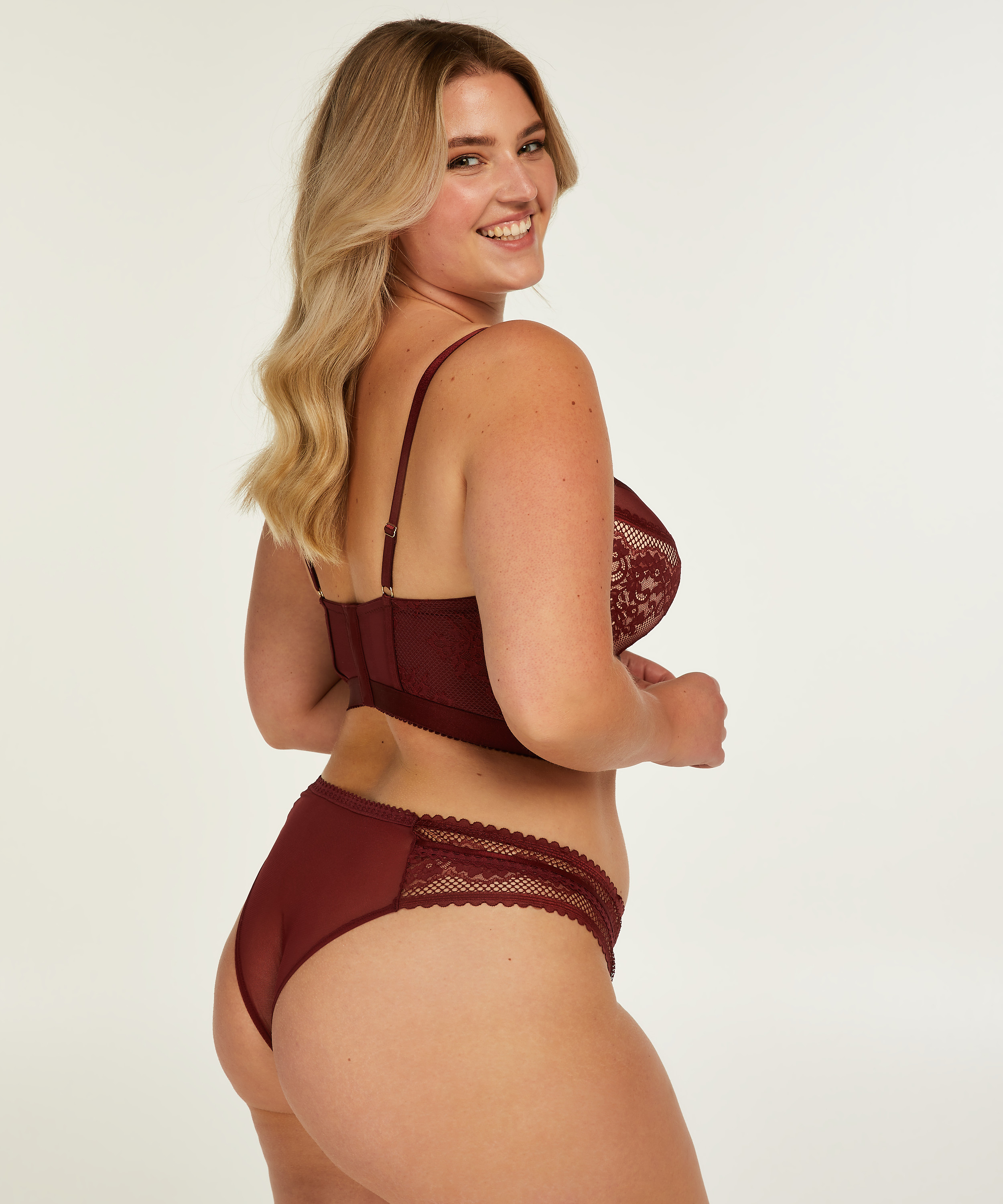 Brasiliansk trusse Malika, R&oslash;d, main