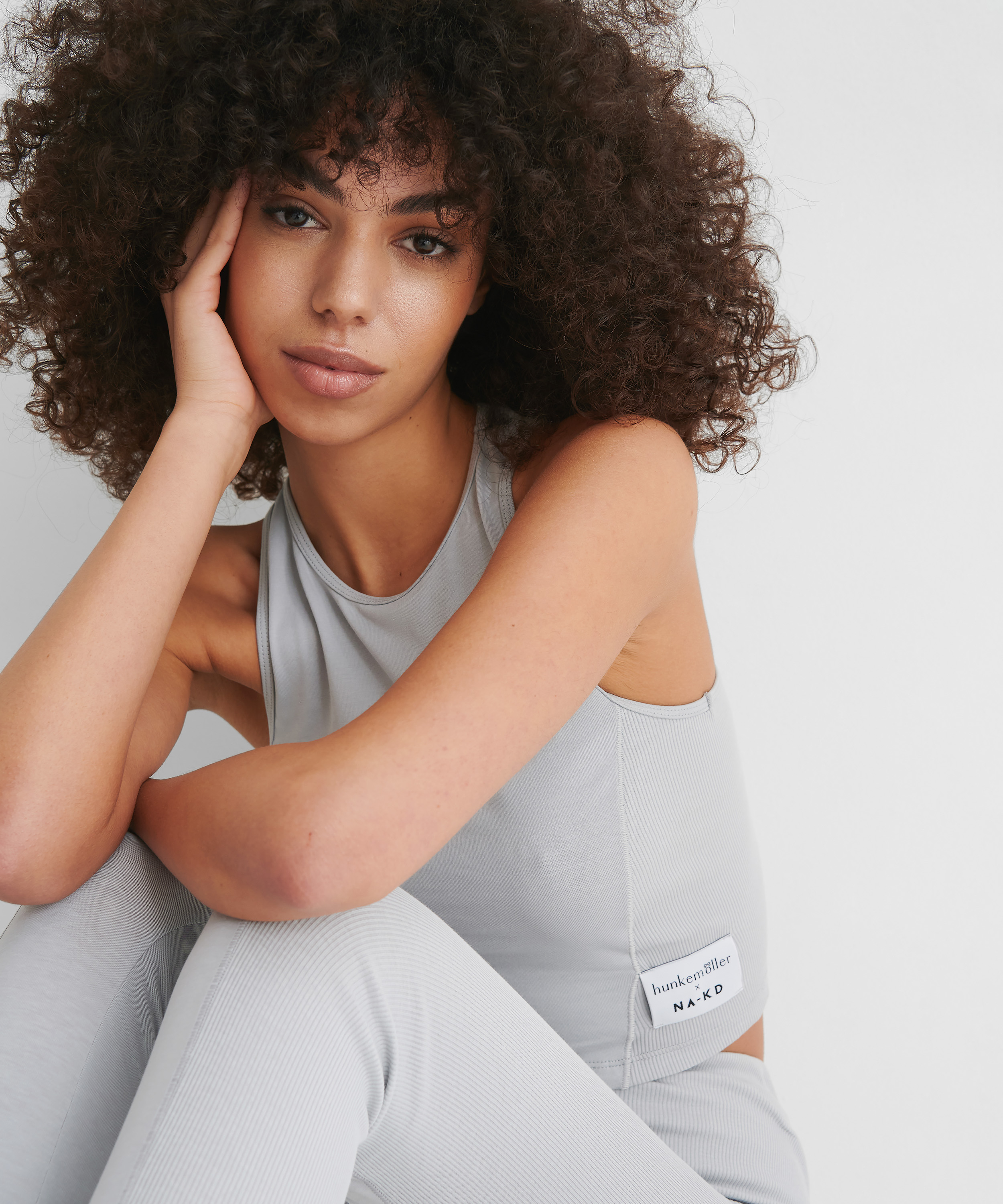 Top Avia HKM x NA-KD, Gr&aring;, main