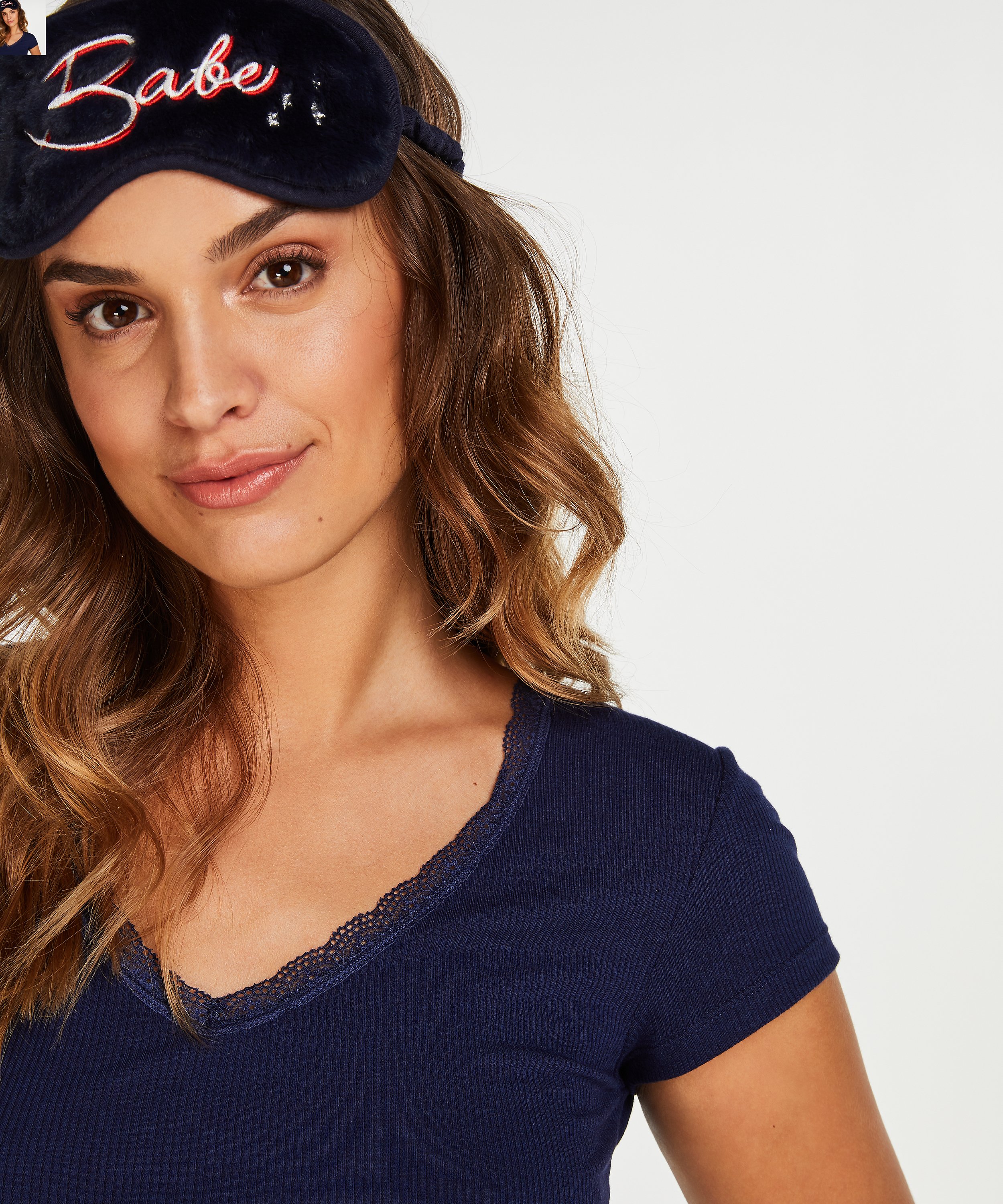 Babe sovemaske, Bl&aring;, main