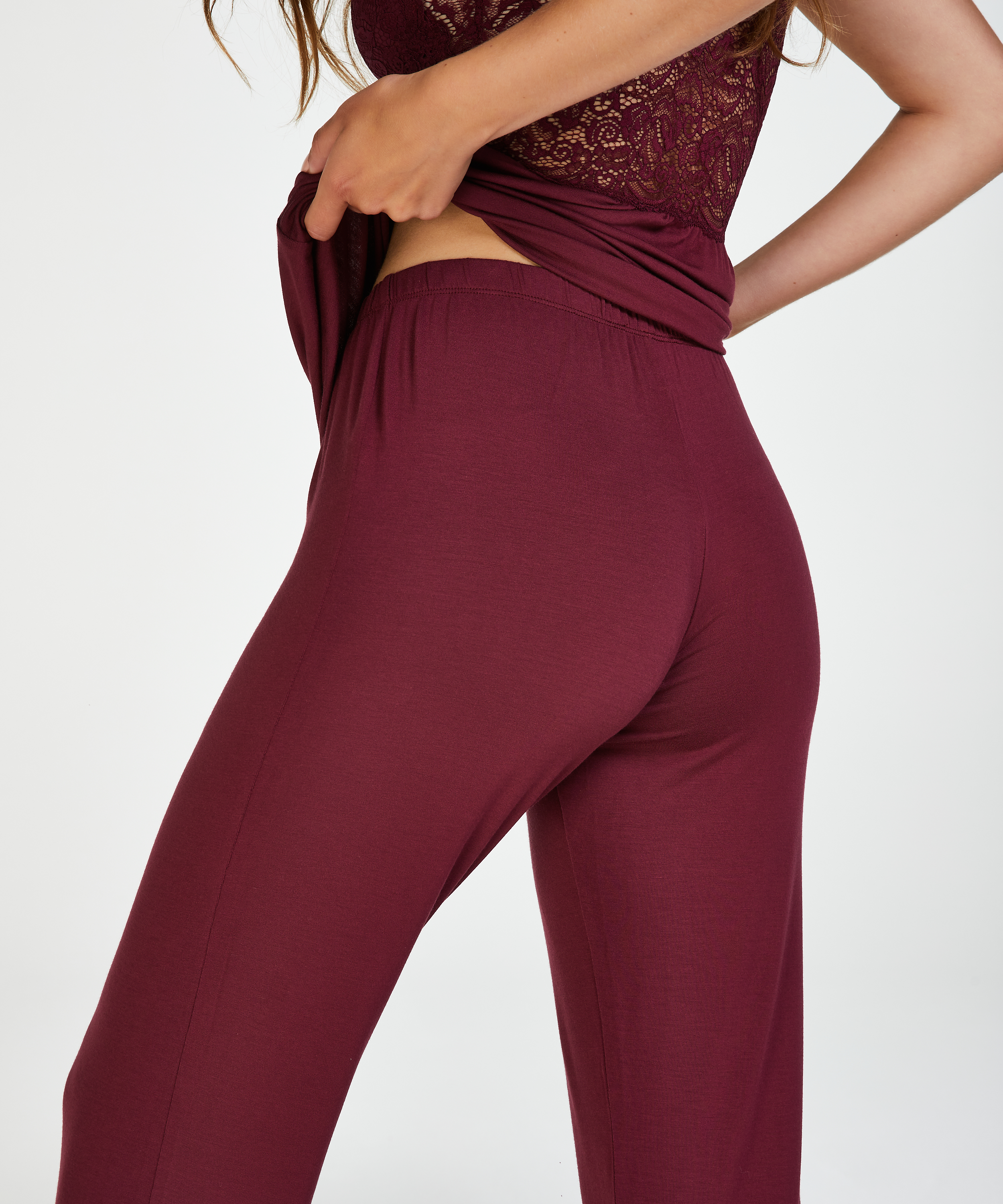 Vera pyjamassæt med blonder, rød, main