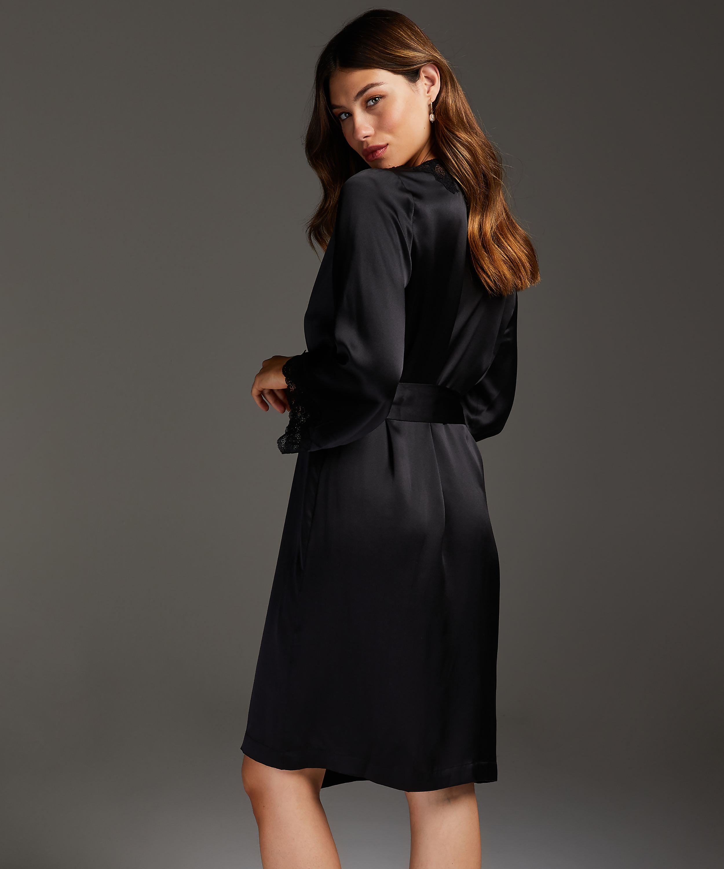 Kimono med silkeblonder, Sort, main