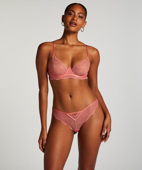 Cheekini Isabelle, Lyser&oslash;d