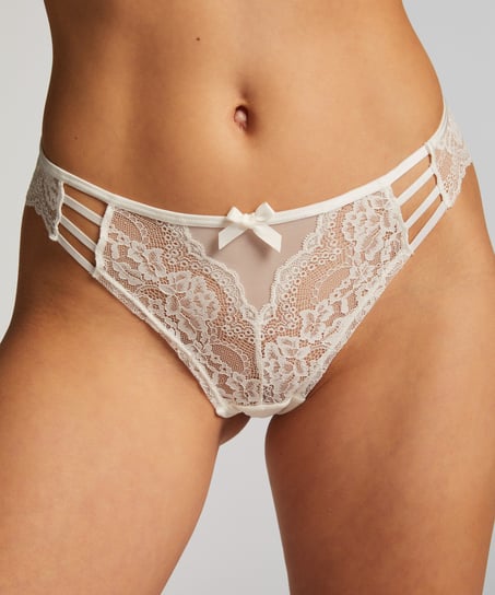 Brasiliansk trusse Belle, Hvid