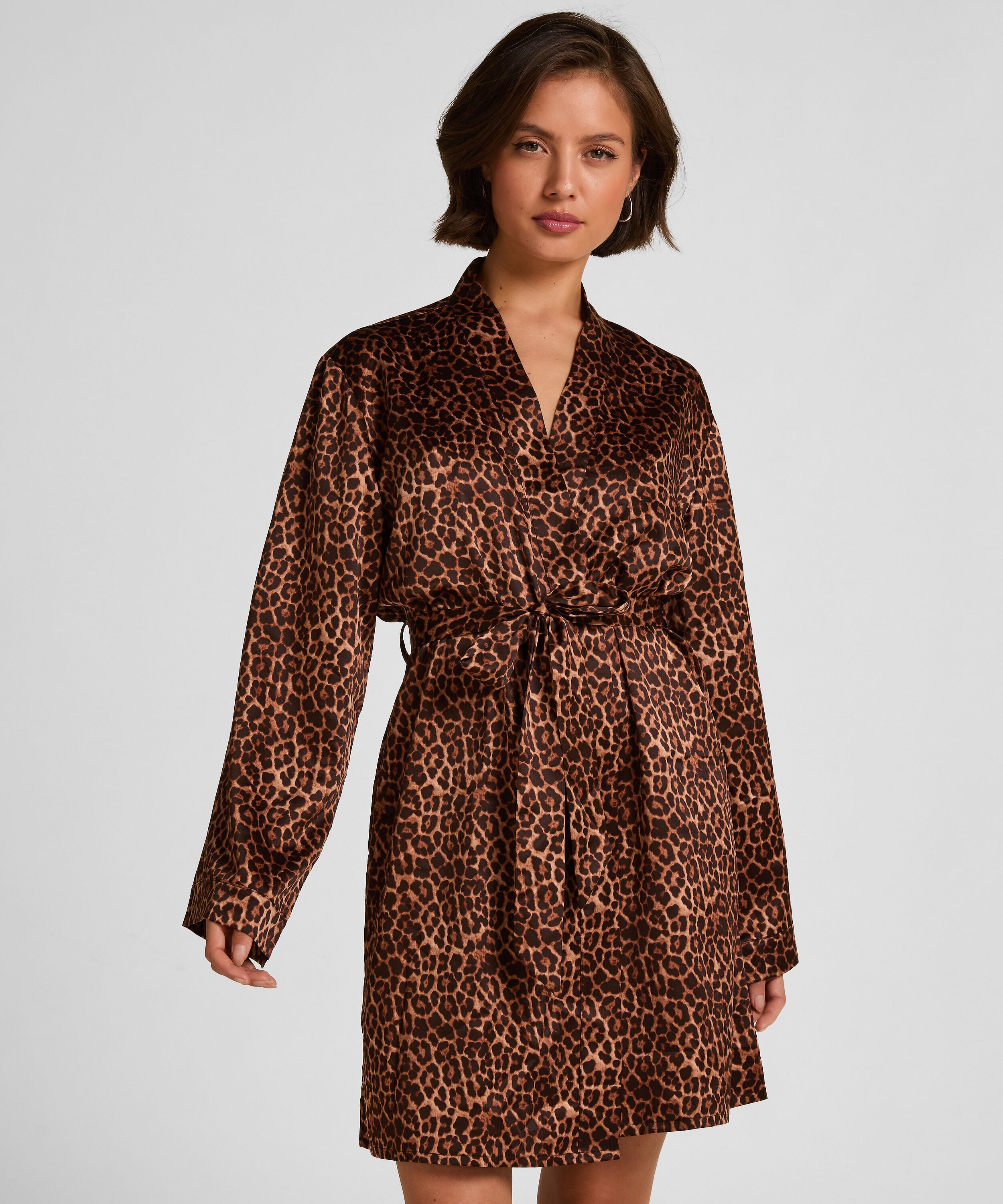 Satin kimono