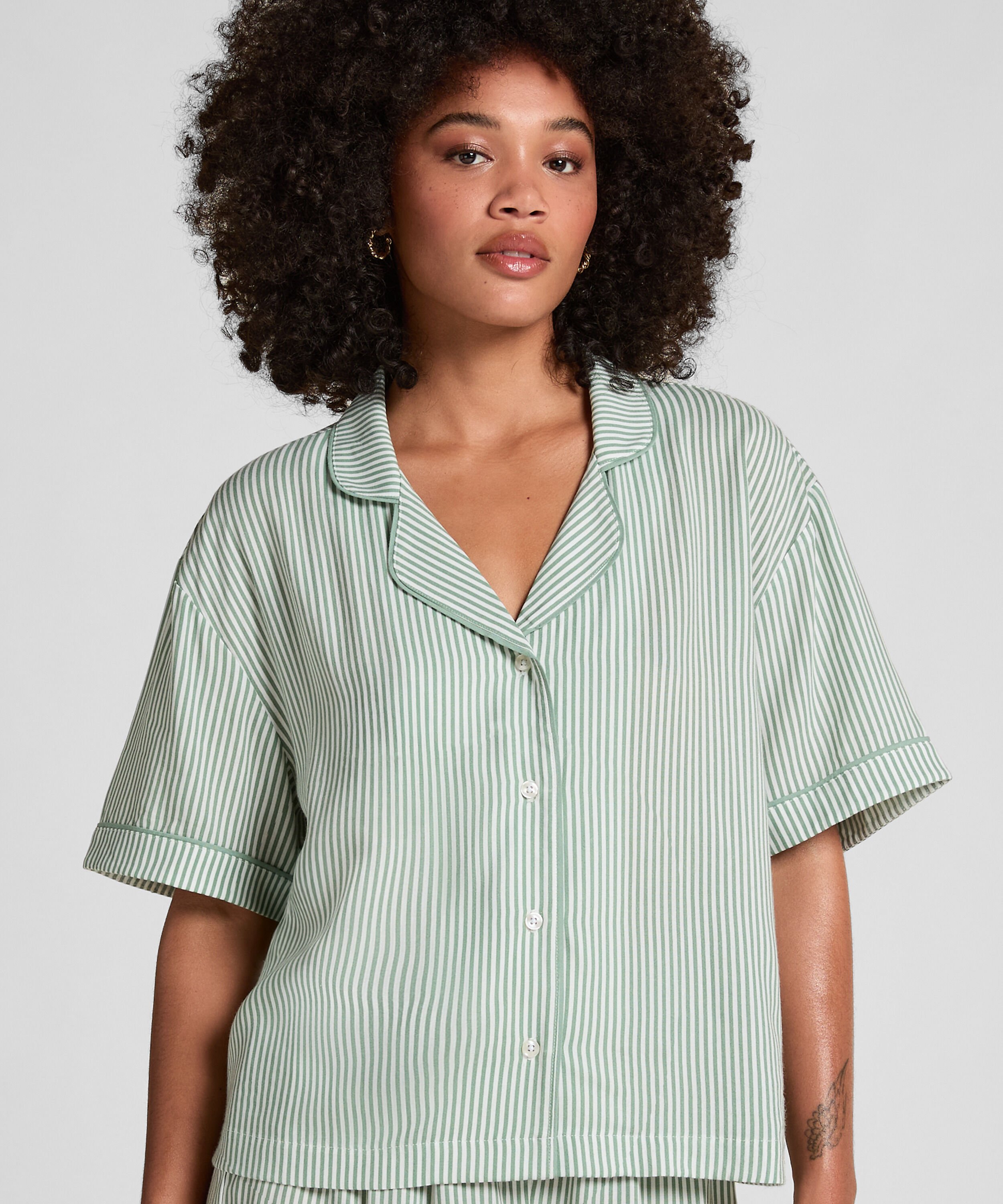 Vævet jakke med korte ærmer