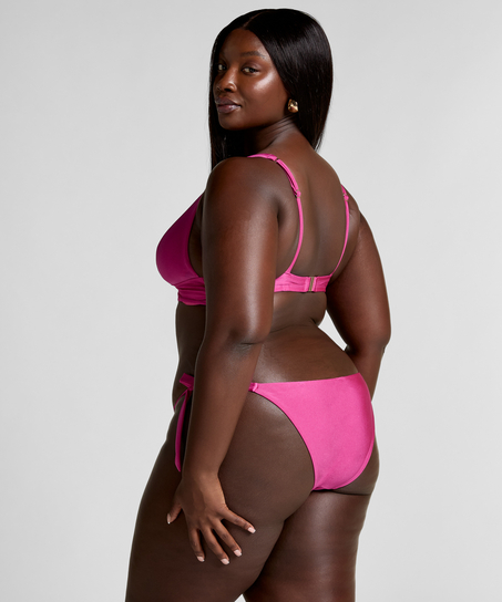 Costa Bikinitrusse, Lyser&oslash;d