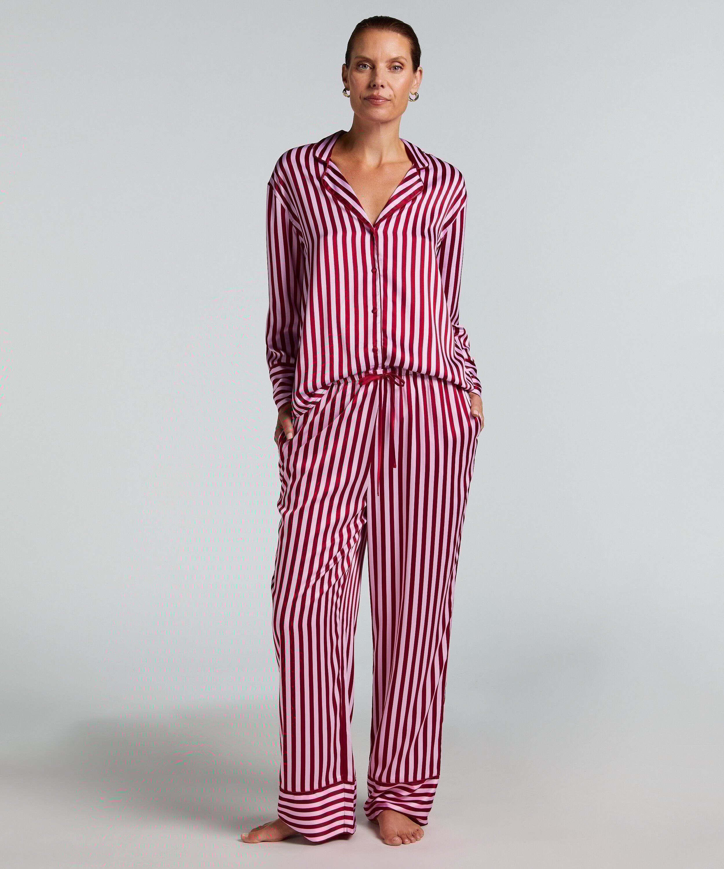 Satinbukser, Lyser&oslash;d