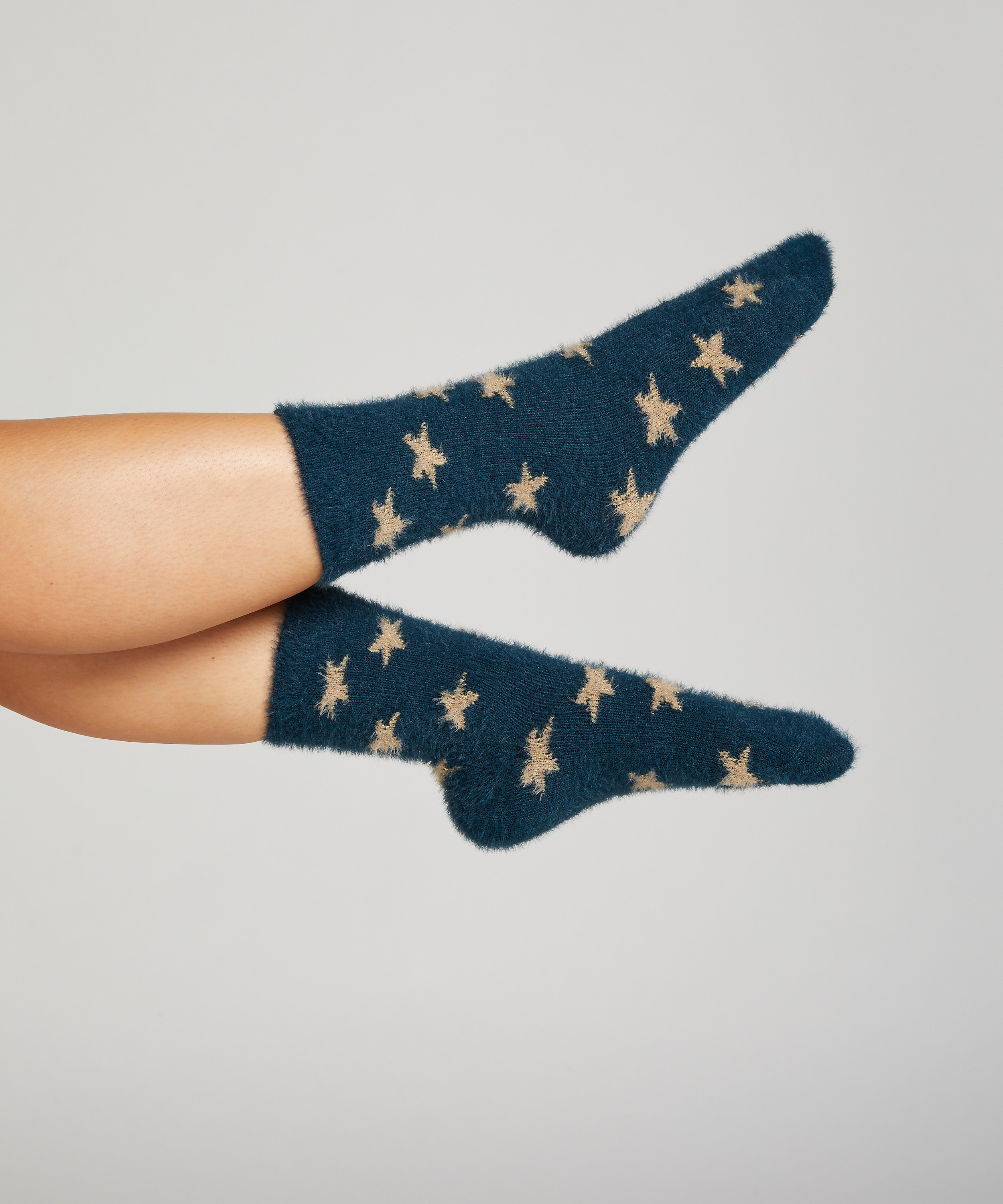 Sokker Fluffy, Lyser&oslash;d, main