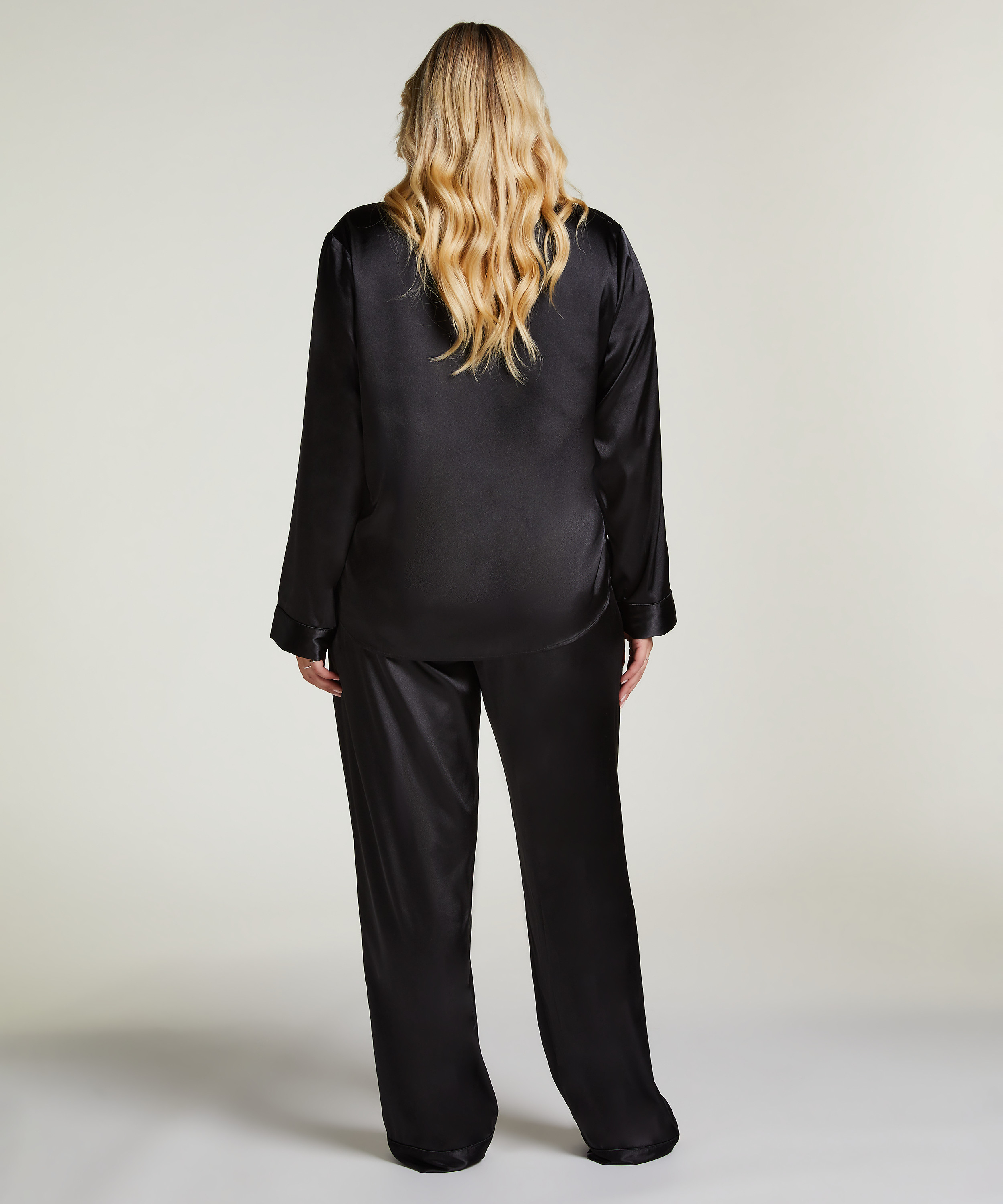 Langærmet satinjakke, Sort, main