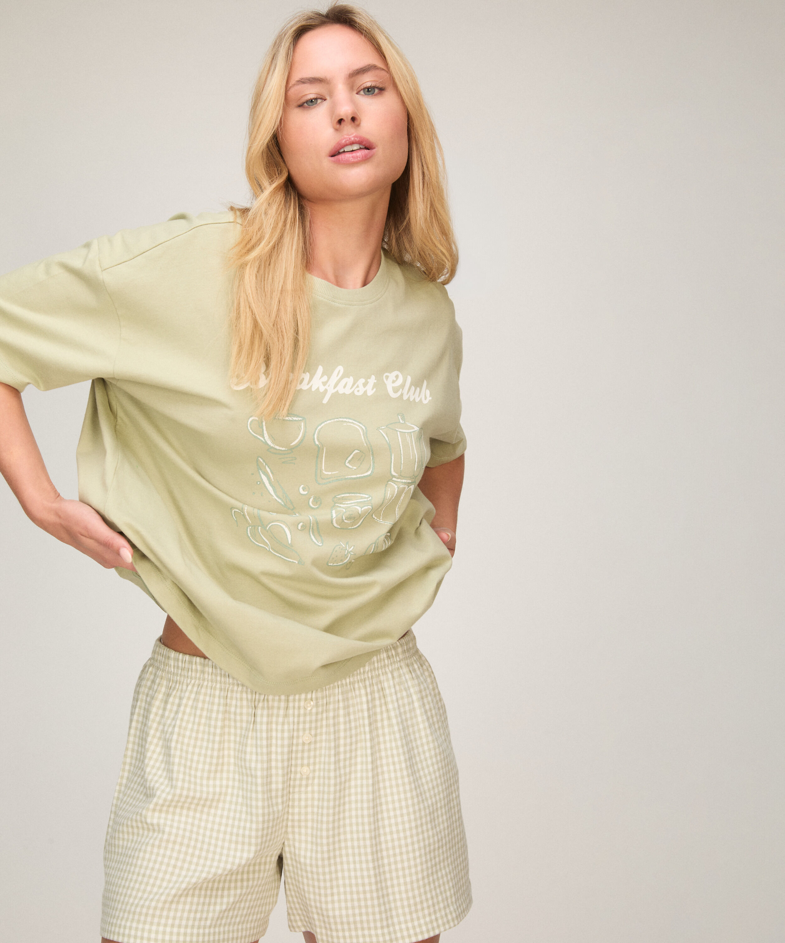 Pyjamassæt med Shorts og T-shirt