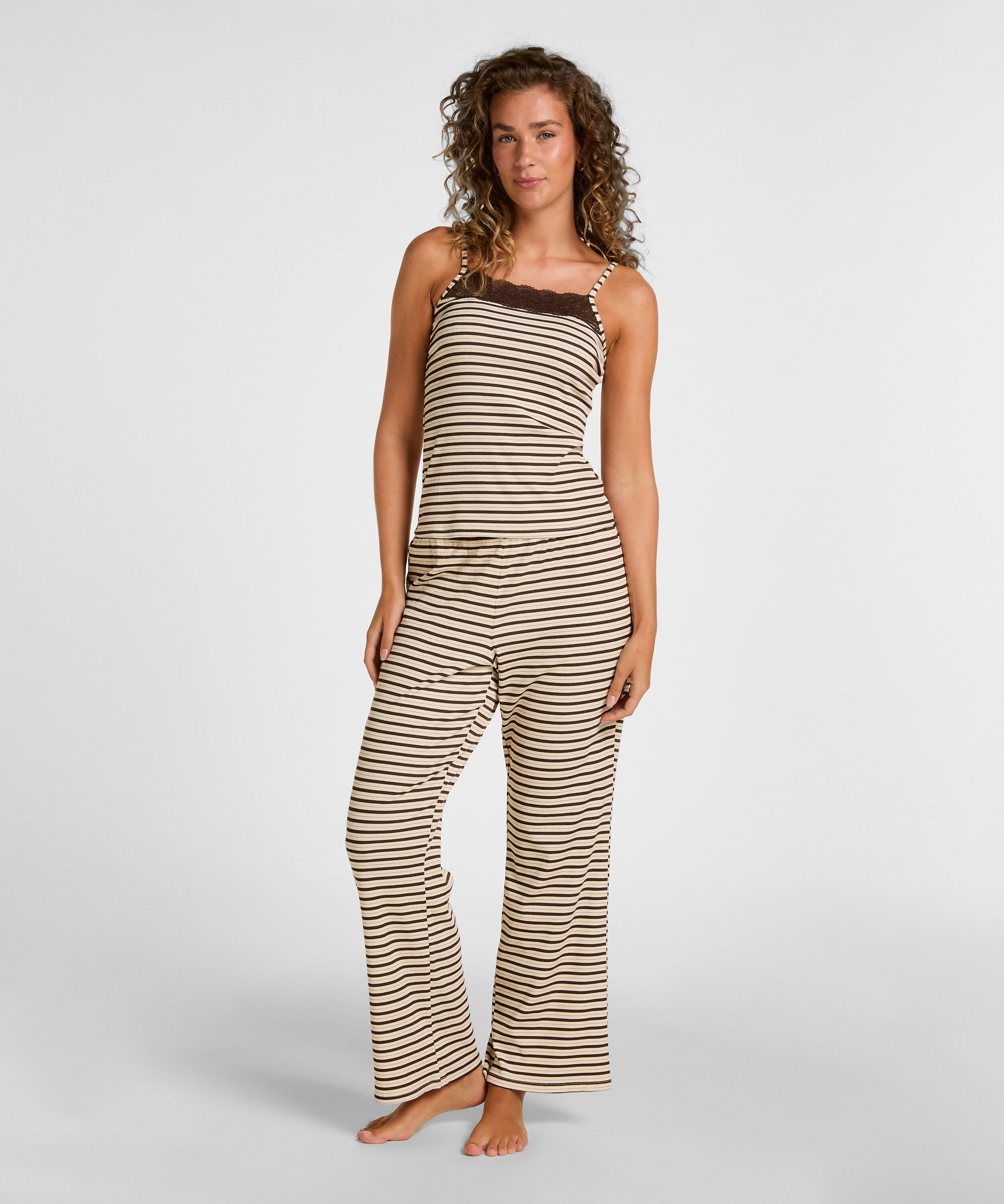 Pyjamassæt med Blonder