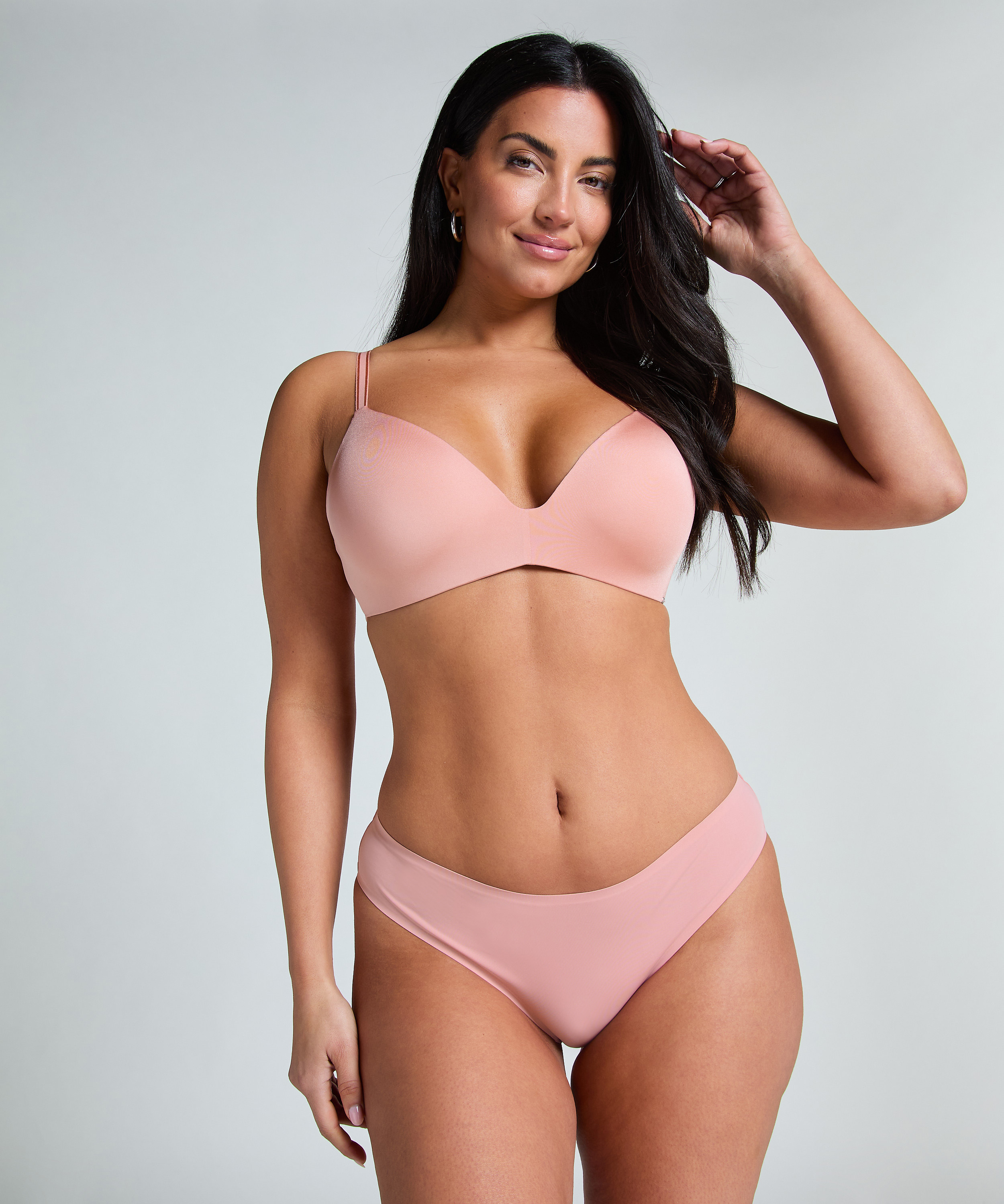 Usynlig brasiliansk trusse, Lyserød, main