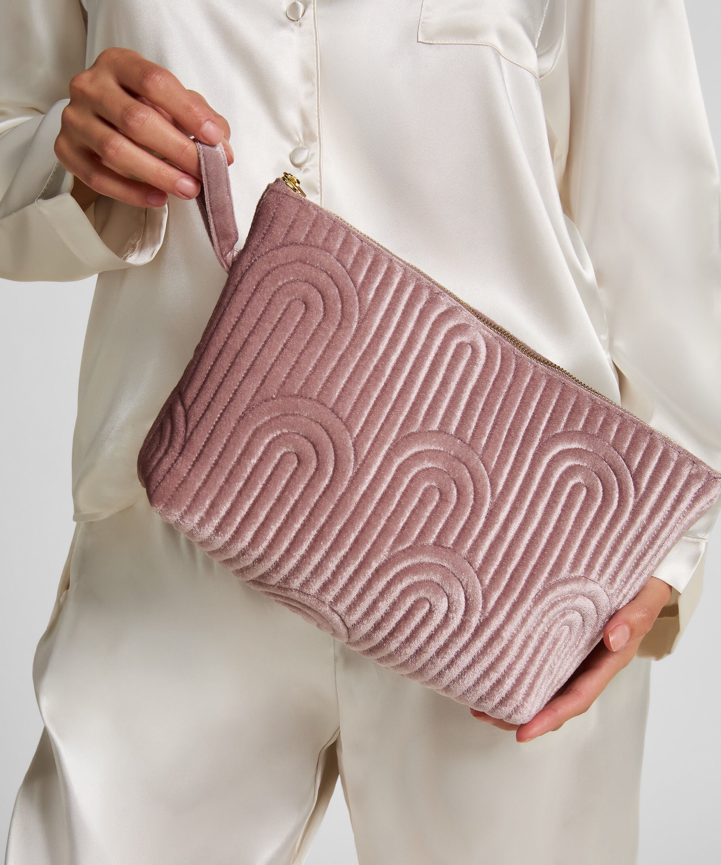Stor makeuptaske i velour, Lilla