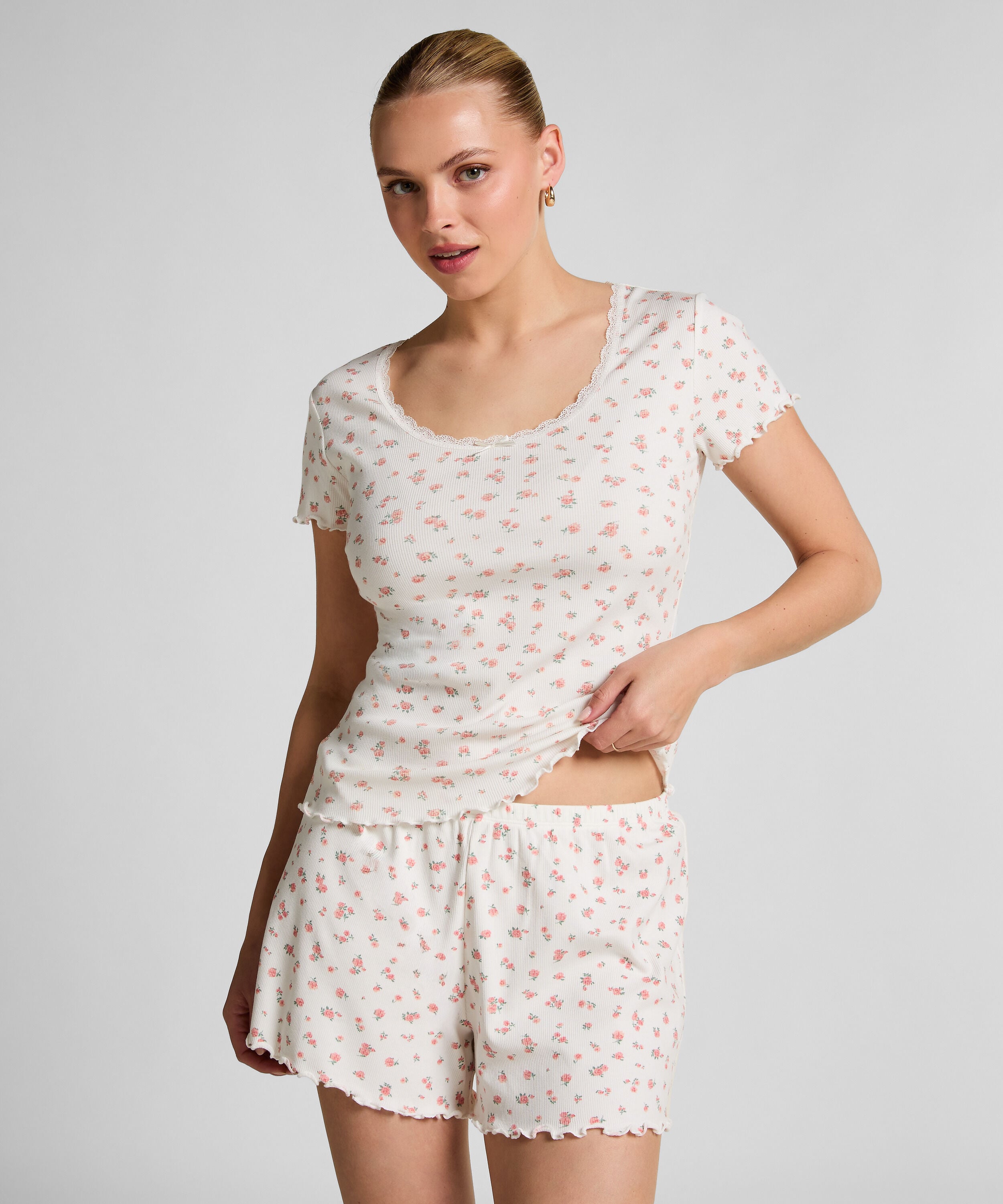 Ribstrikkede pyjamasshorts, Hvid