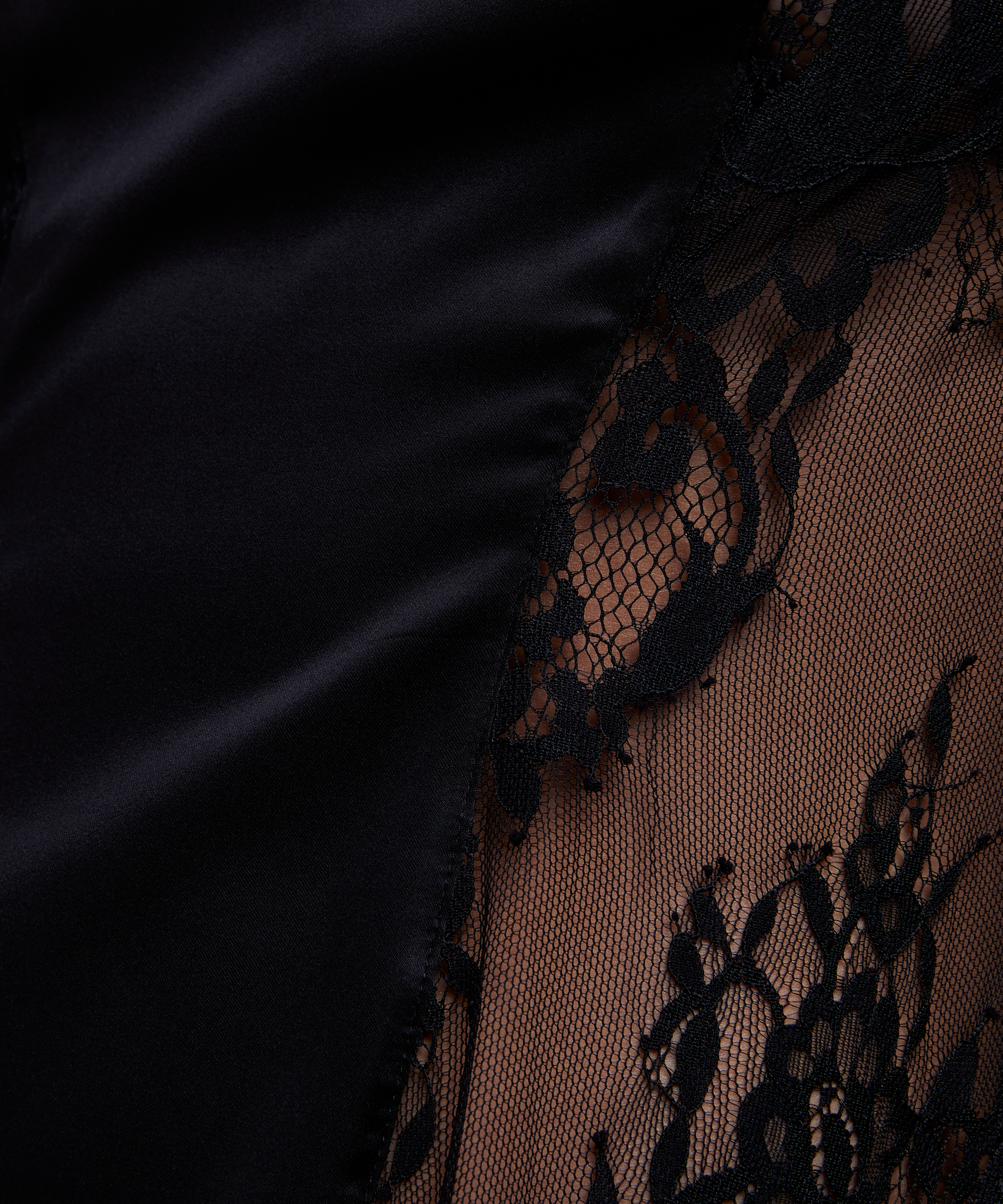 Jennifer natkjole, Sort, main