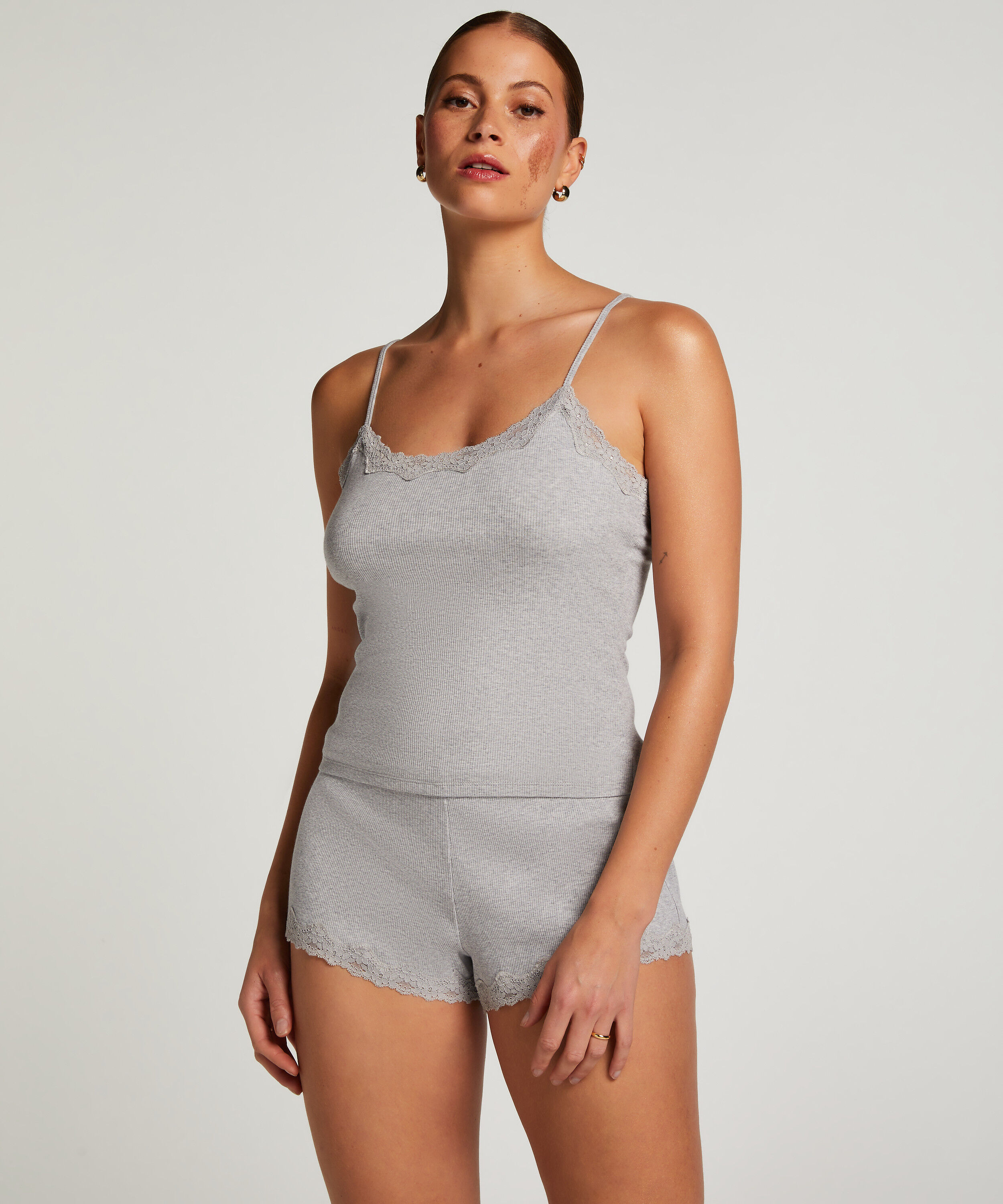 Pyjamassæt, Grå