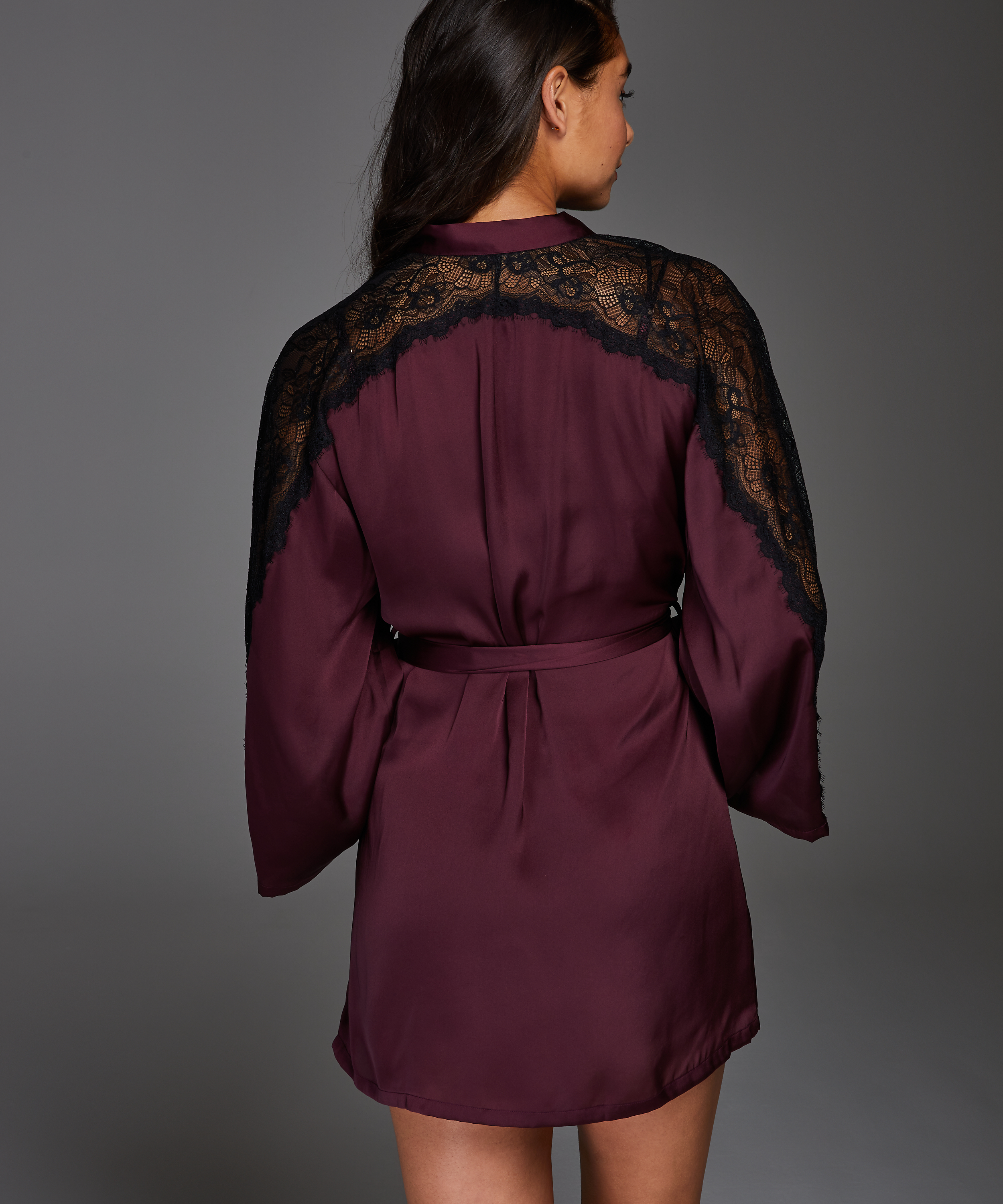 Nadia satinkimono, R&oslash;d, main