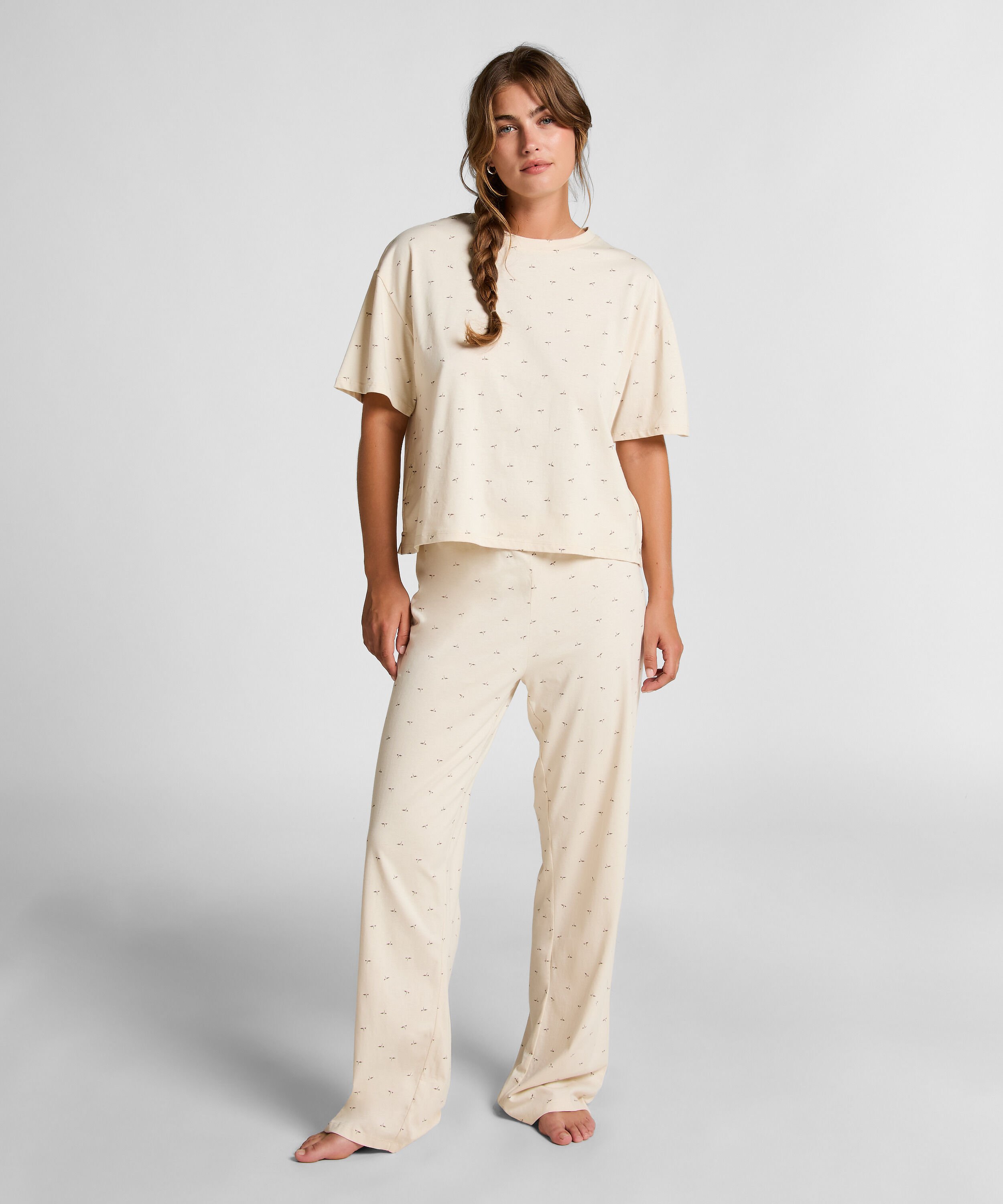 Pyjamass&aelig;t, Hvid