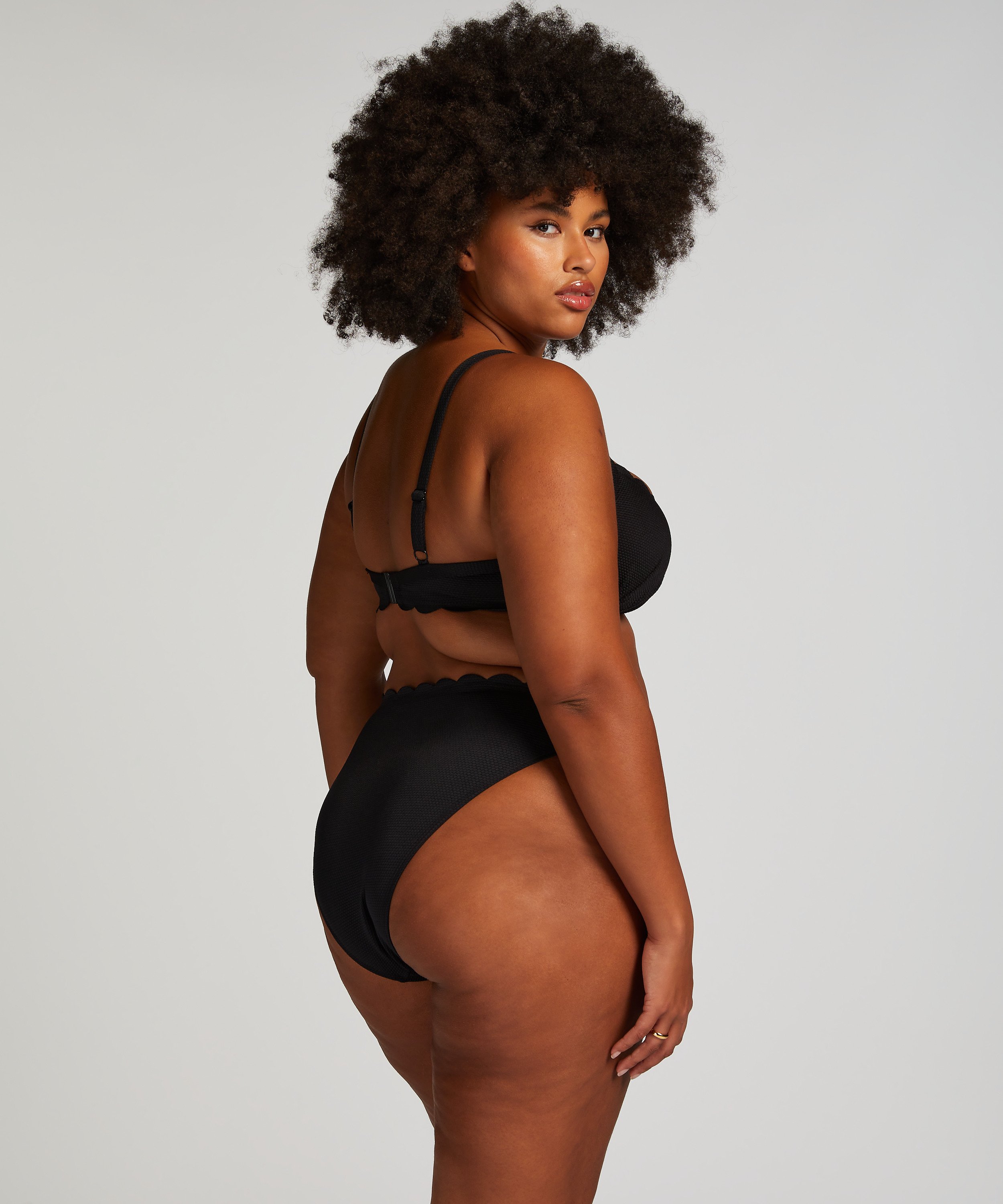 Rio Bikinitrusse Scallop, sort, main