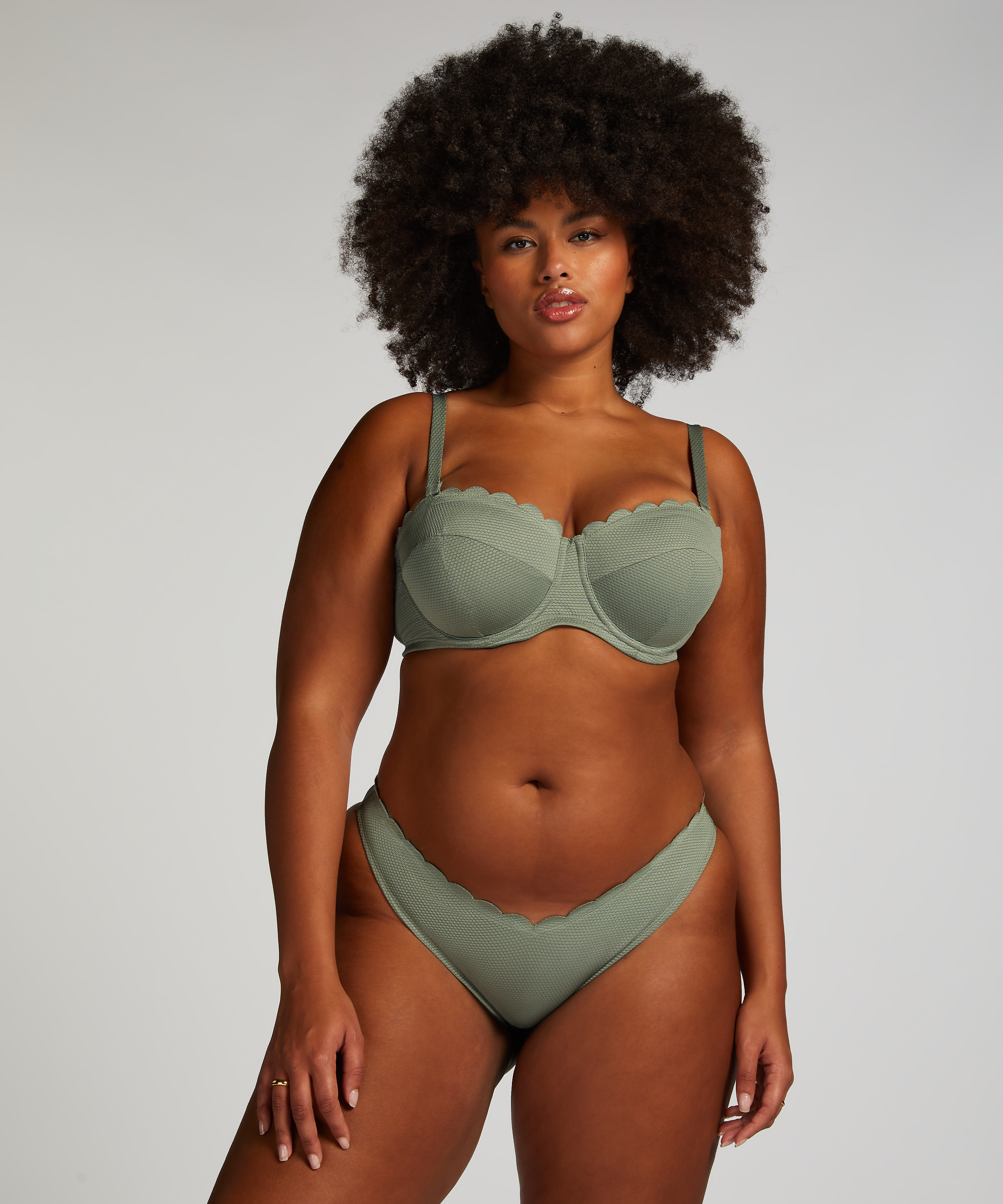 Formstøbt push-up bøjle-bikinitop Scallop Størrelse A - E, grøn, main
