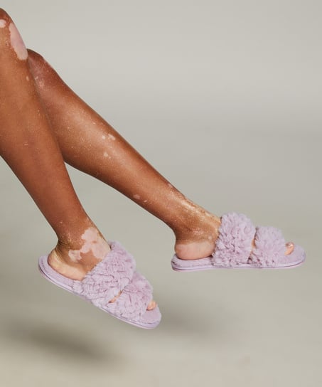 Hjemmesko Hannah, Lilla