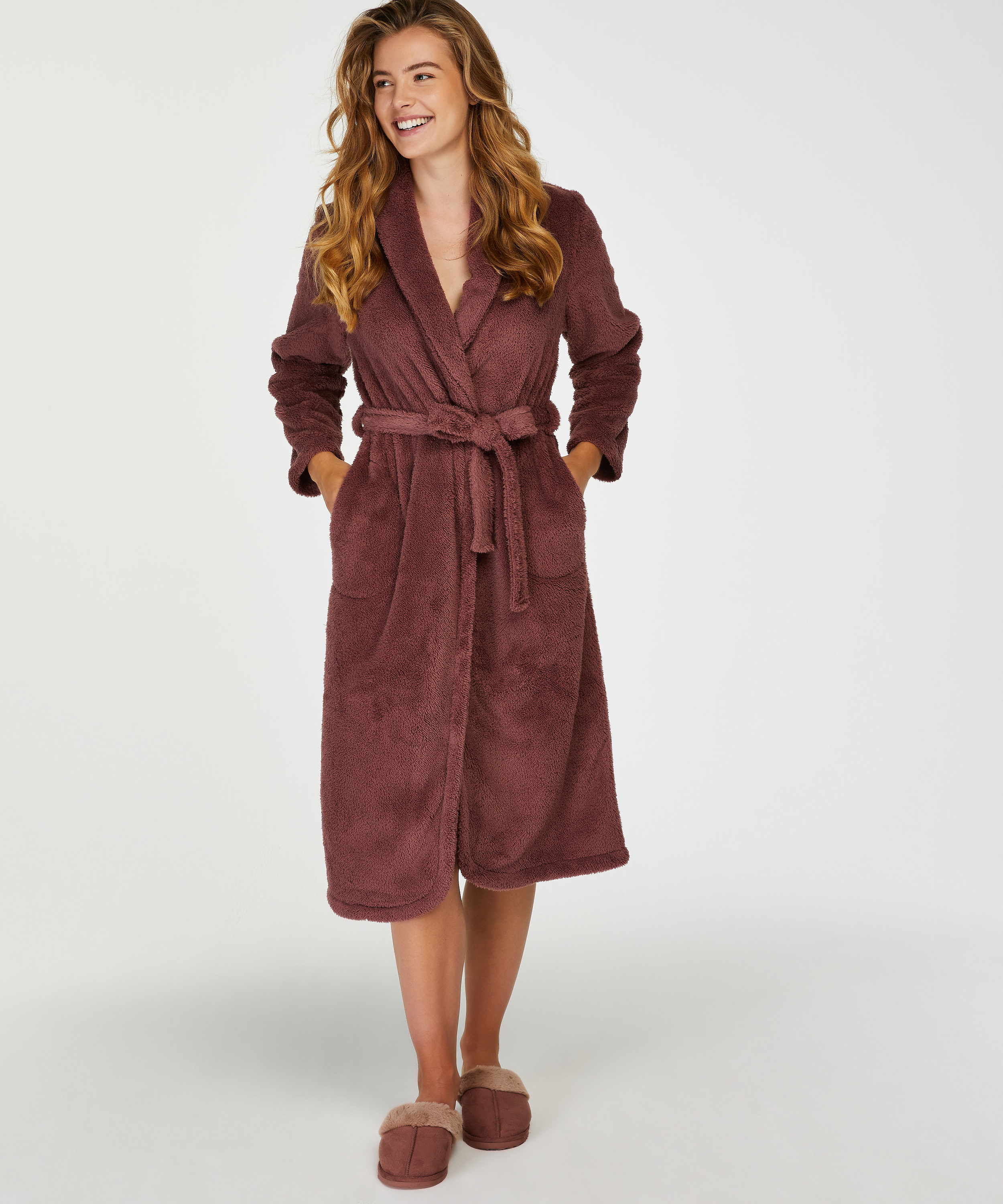 T&oslash;ffel Reya, Lyser&oslash;d, main