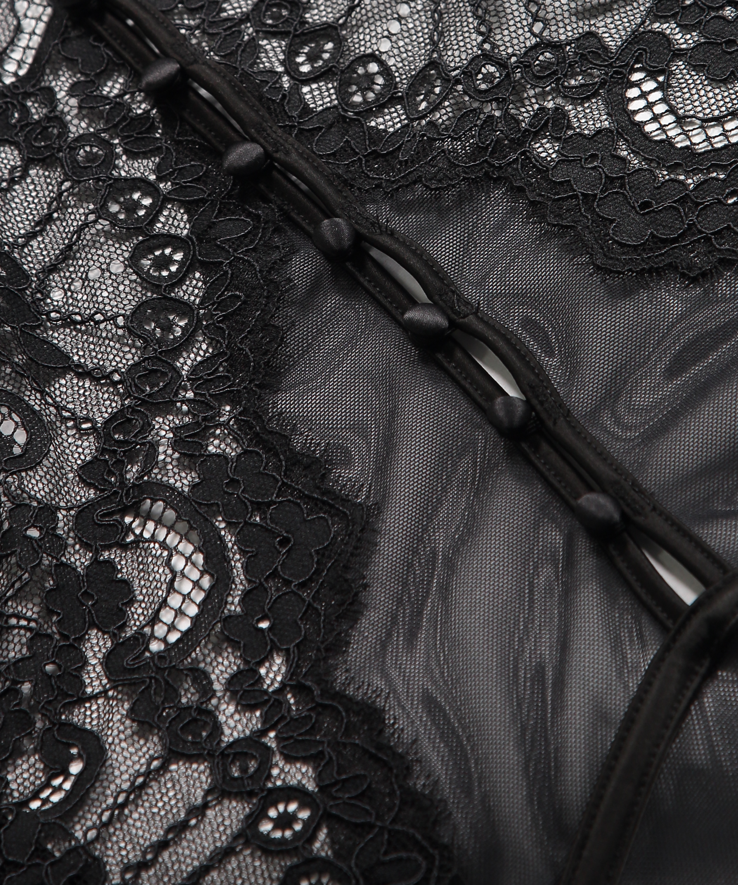 Body Amelia, sort, main