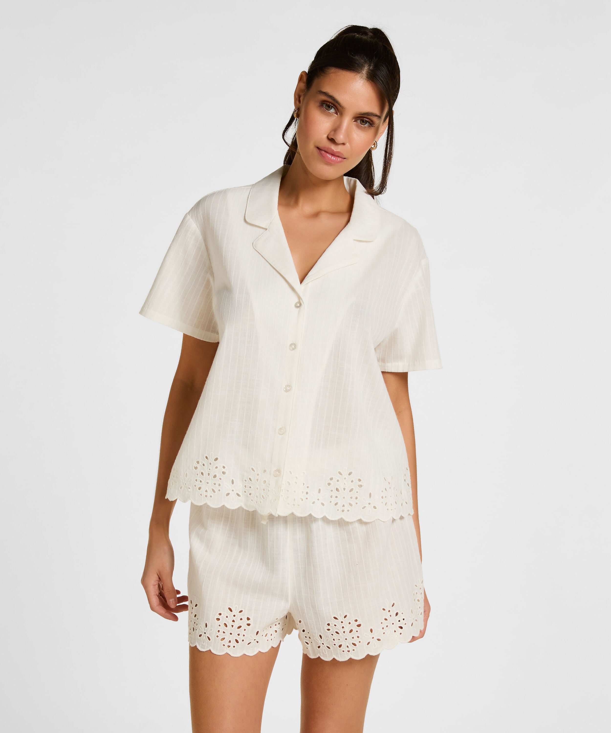 Short Scallop, Hvid Short Scallop, Hvid