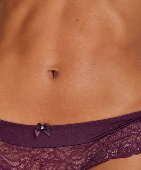 ﻿Blondehipster Sophie, Lilla