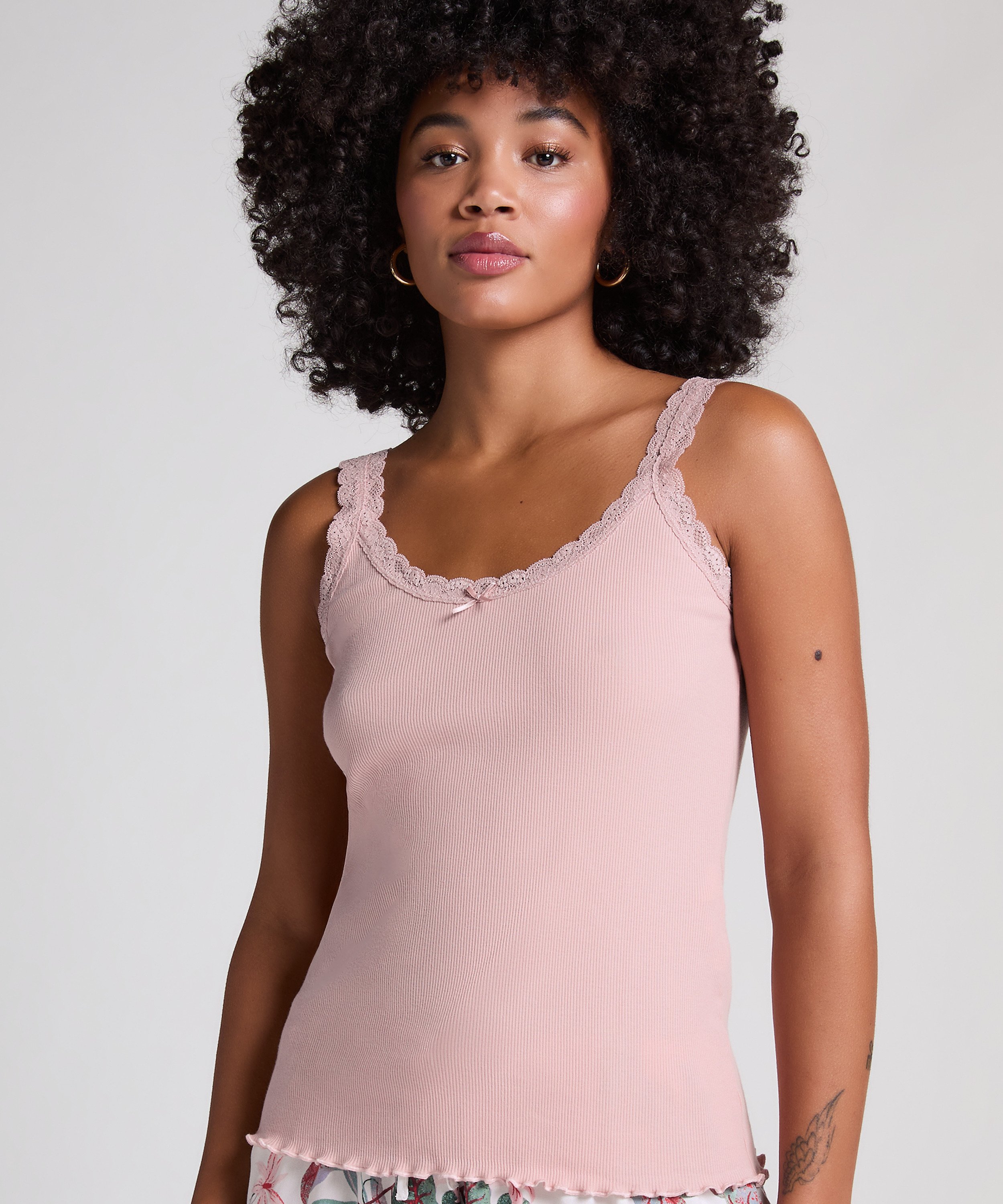 Camisole i rib og blonde, Lyser&oslash;d, main
