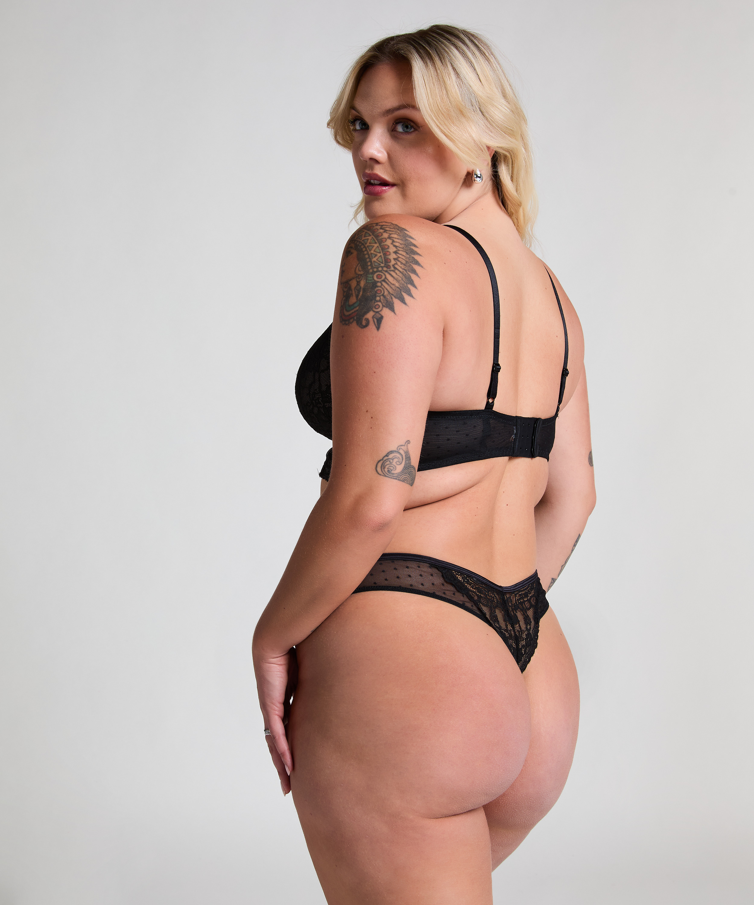 Formstøbt longline bøjle-bh Juliette, Sort, main